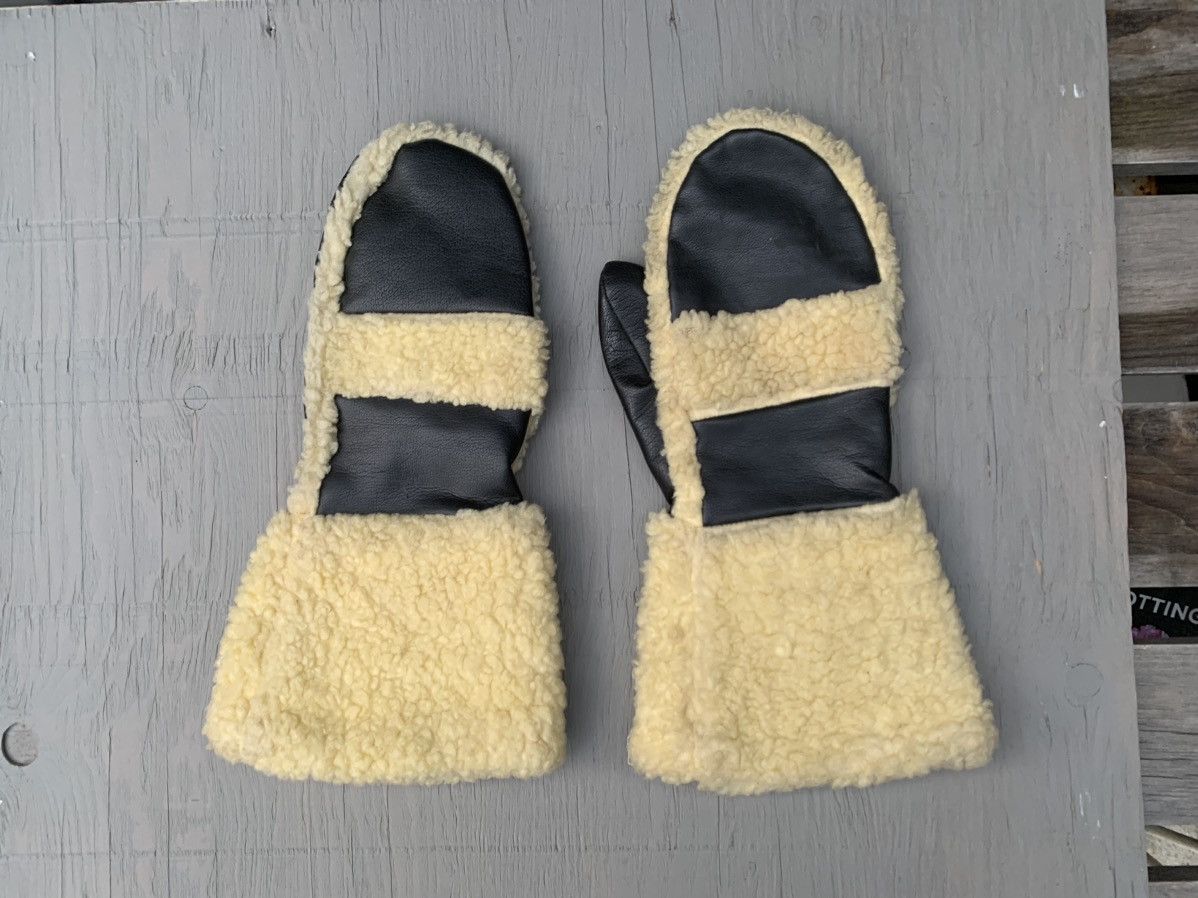 Vintage Vintage Shearling Mittens Vegan Leather Wool Sheepskin 90s Size ONE SIZE - 13 Thumbnail