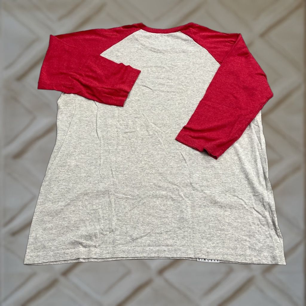 Vintage Pyramid T-Shirt Men Large Raglan 3/4 Sleeve Gray Red Shirt Casual Skate Tee Size US L / EU 52-54 / 3 - 1 Thumbnail