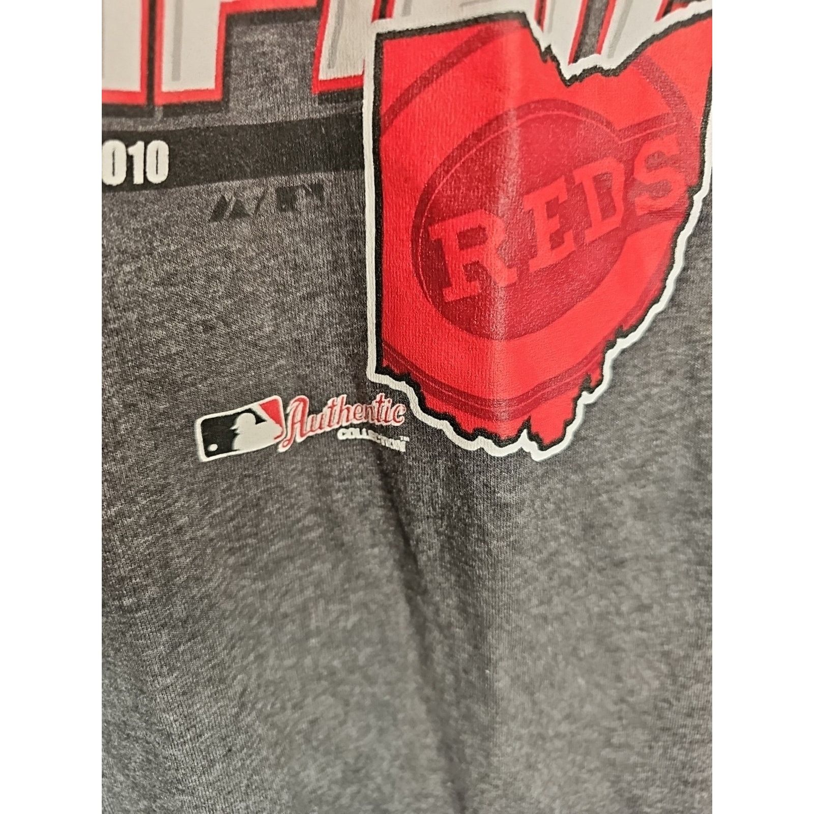 Majestic Cincinnati Reds Size L T-Shirt 2012 NL Central Champions Size US L / EU 52-54 / 3 - 3 Thumbnail