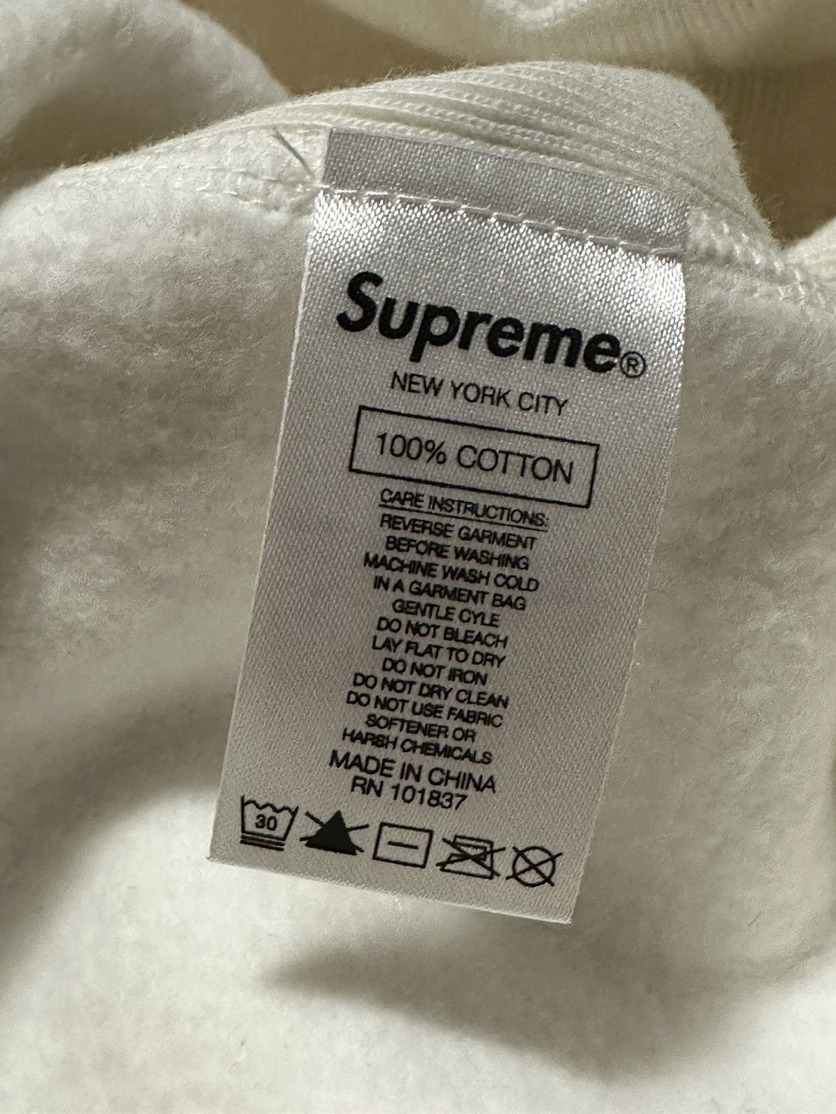 Supreme Supreme jewels hooded sweatshirt Size US L / EU 52-54 / 3 - 3 Thumbnail