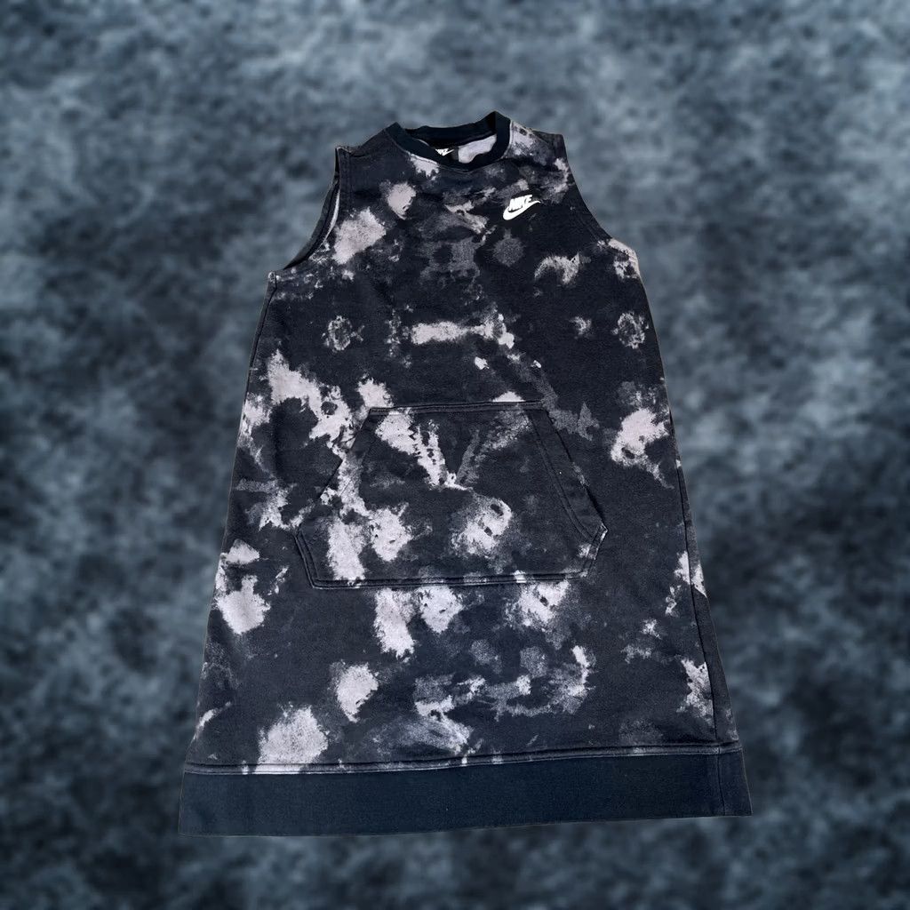 Nike VINTAGE NIKE Sportswear Dress Women Sleeveless Medium Black Camouflage Short Pullover Casual European Camo Pattern Size M / US 6-8 / IT 42-44 - 1 Thumbnail