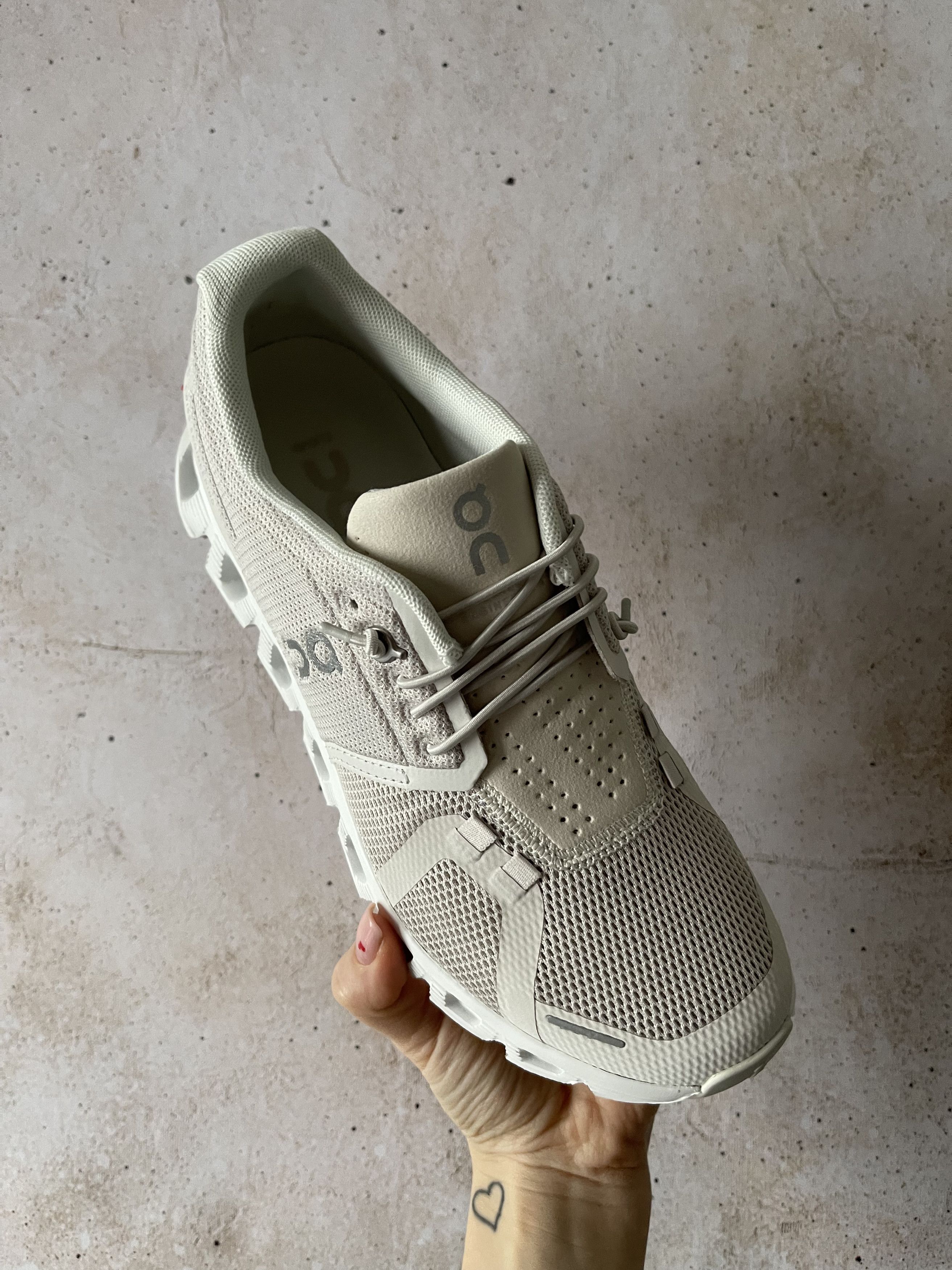On Sneakers On Running Cloud 5 Pearl White (Women's) Federer Size US 6.5 / IT 36.5 - 3 Thumbnail
