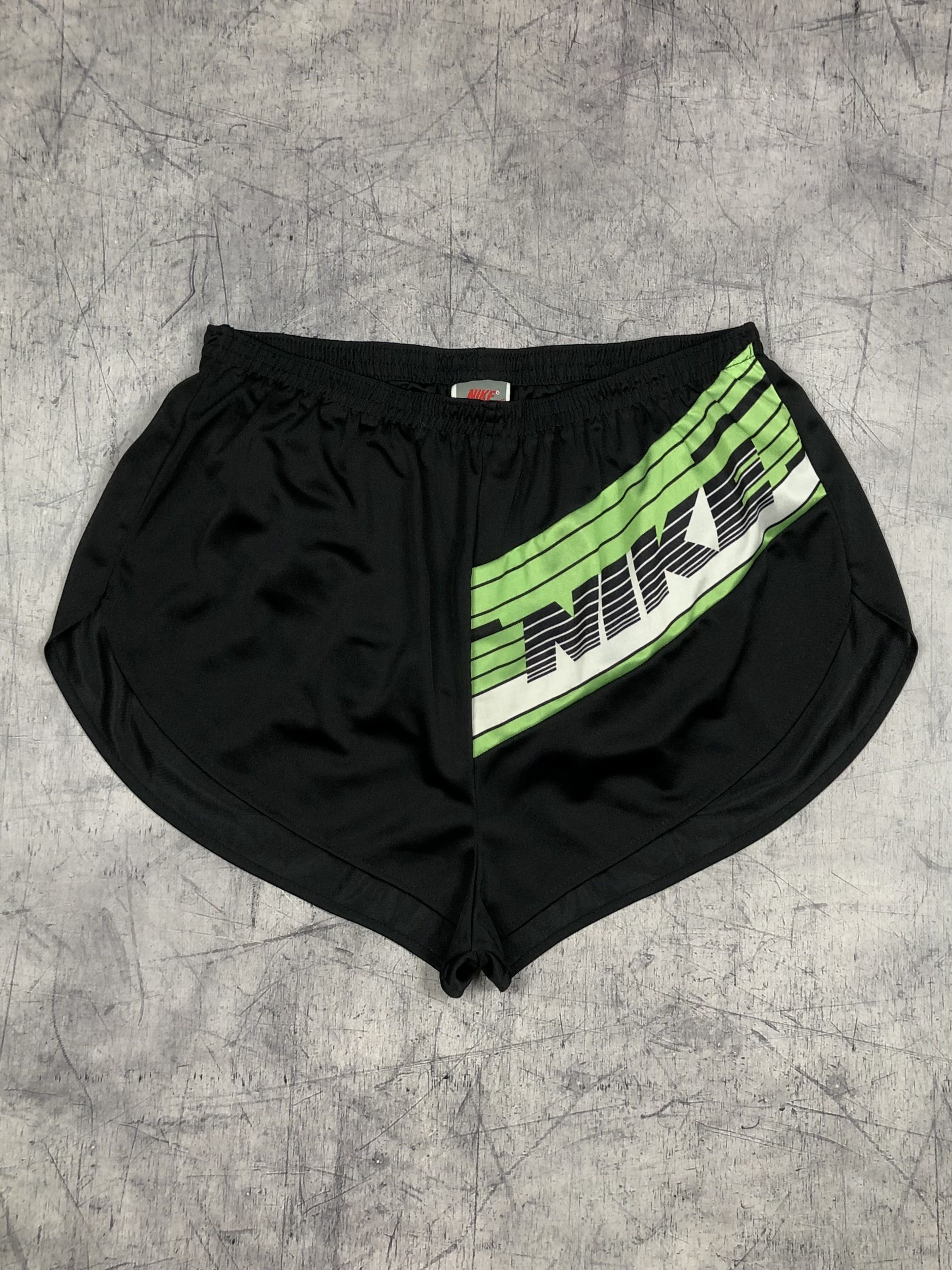 Nike 80s Nike Nylon Shorts Running Vintage Size US 40 / EU 56 - 1 Thumbnail