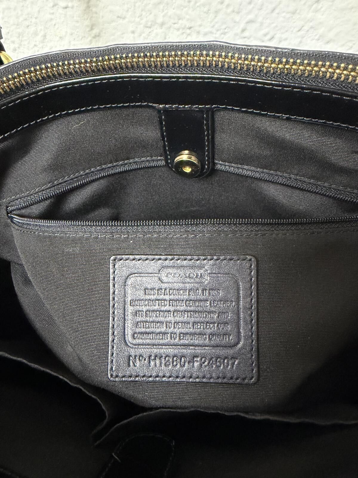 Coach Coach Black Patent Leather Shoulder Bag Size ONE SIZE - 5 Thumbnail