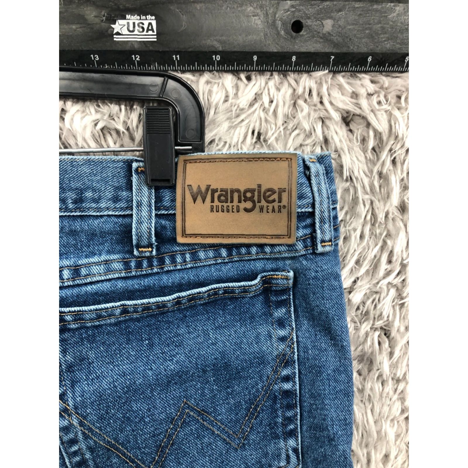 Wrangler Wrangler Mid Blue Denim Jeans 42x32 Mens Straight Regular Waist 5-Pocket Rugged Wear Denim Jeans Baggy Casual Trending Mens Size US 42 / EU 58 - 6 Thumbnail