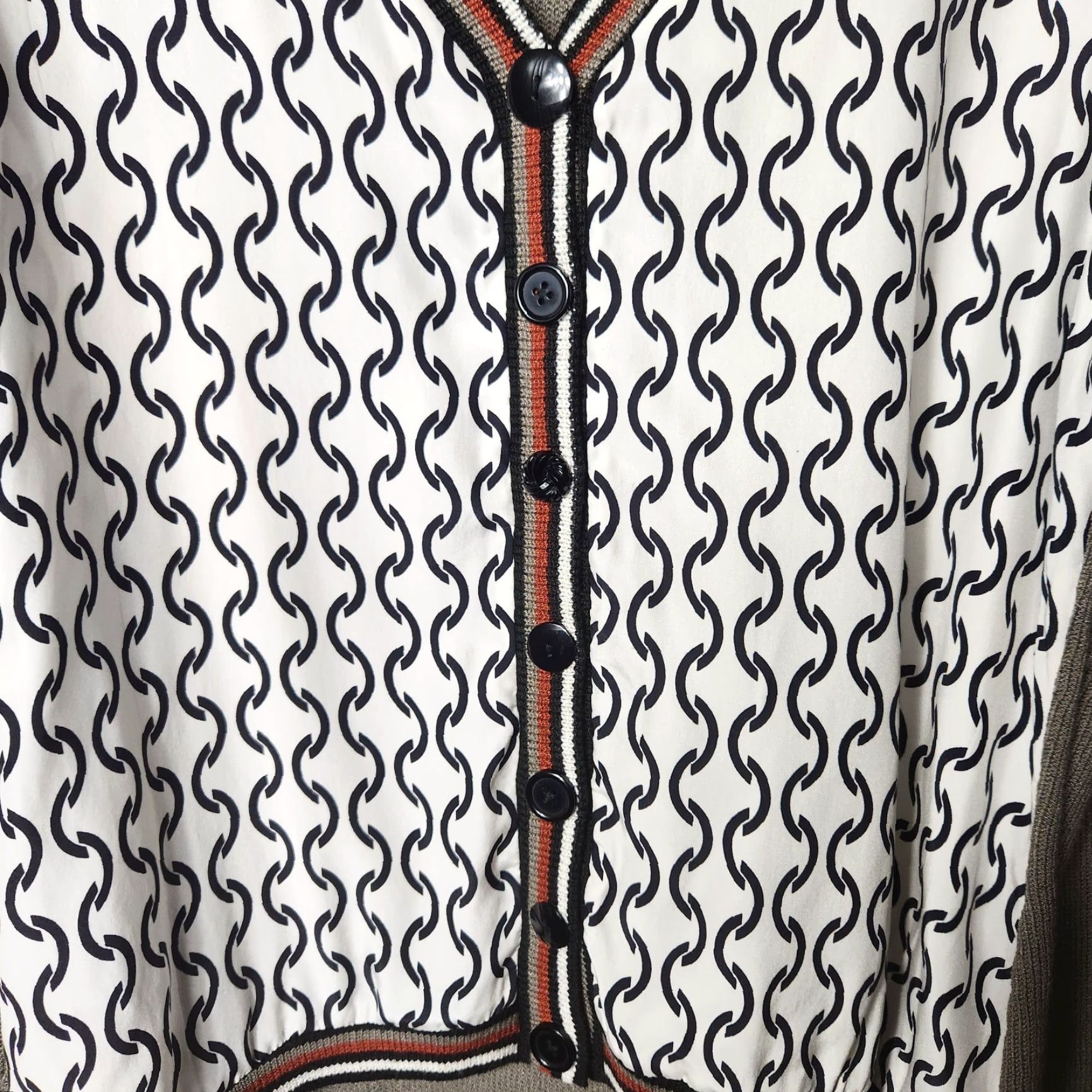 Vintage Elaris Satin Patterned Front Mixed Media Vneck Sweater Cardigan L Beige Ivory Womens Cardigan, Size L Size L / US 10 / IT 46 - 4 Thumbnail