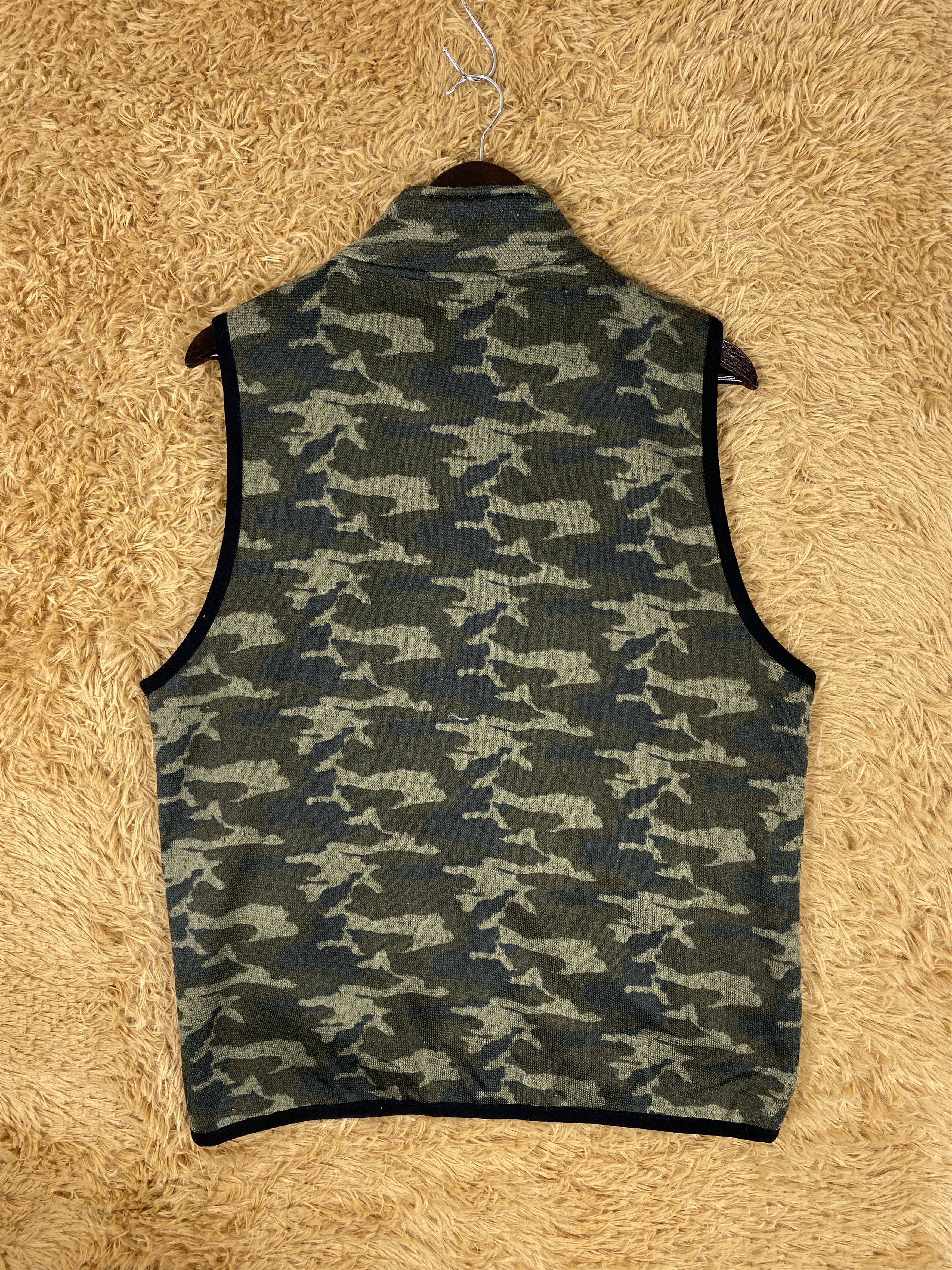 Japanese Brand Vintage Mind Games Camouflage Fleece Lining Vest Size US S / EU 44-46 / 1 - 4 Thumbnail
