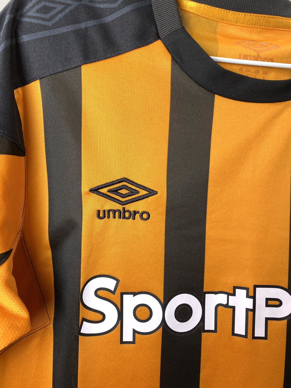 Umbro Umbro Hull City Soccer Jersey T Shirt Hype Size US M / EU 48-50 / 2 - 5 Thumbnail