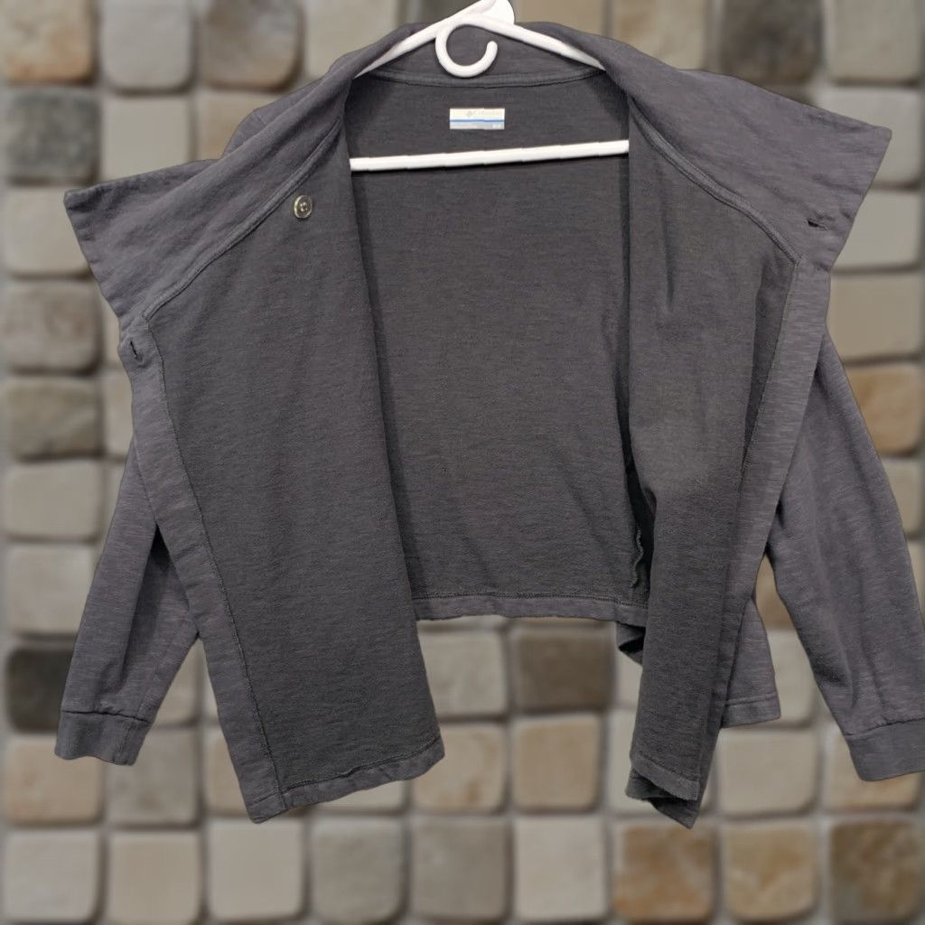 Vintage Columbia Cardigan Shawl Sweater/Sweatshirt Grey Gray Two Button Size Medium Womens All Seasons Size M / US 6-8 / IT 42-44 - 1 Thumbnail