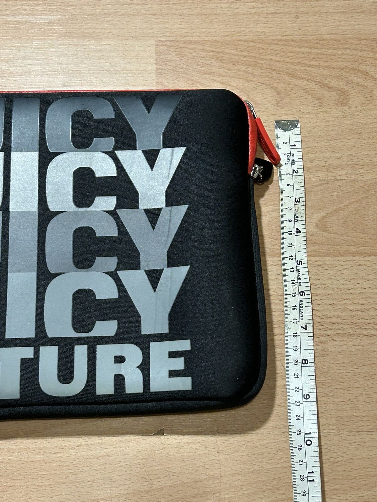 Juicy Couture Y2K juicy couture 15inch laptop sleeve Size ONE SIZE - 7 Thumbnail