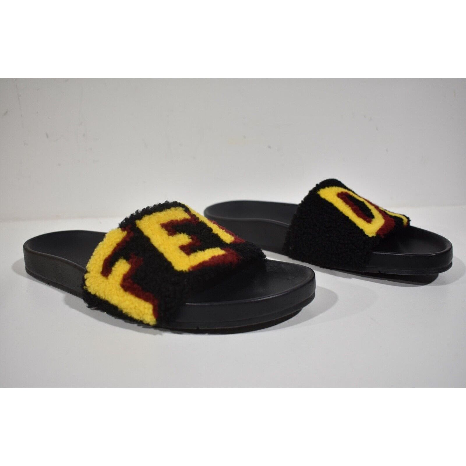 Fendi Fendi Mens Shearling Fur Logo Flat Slide Sandal Flip Flop 7 Size US 7 / EU 40 - 4 Thumbnail
