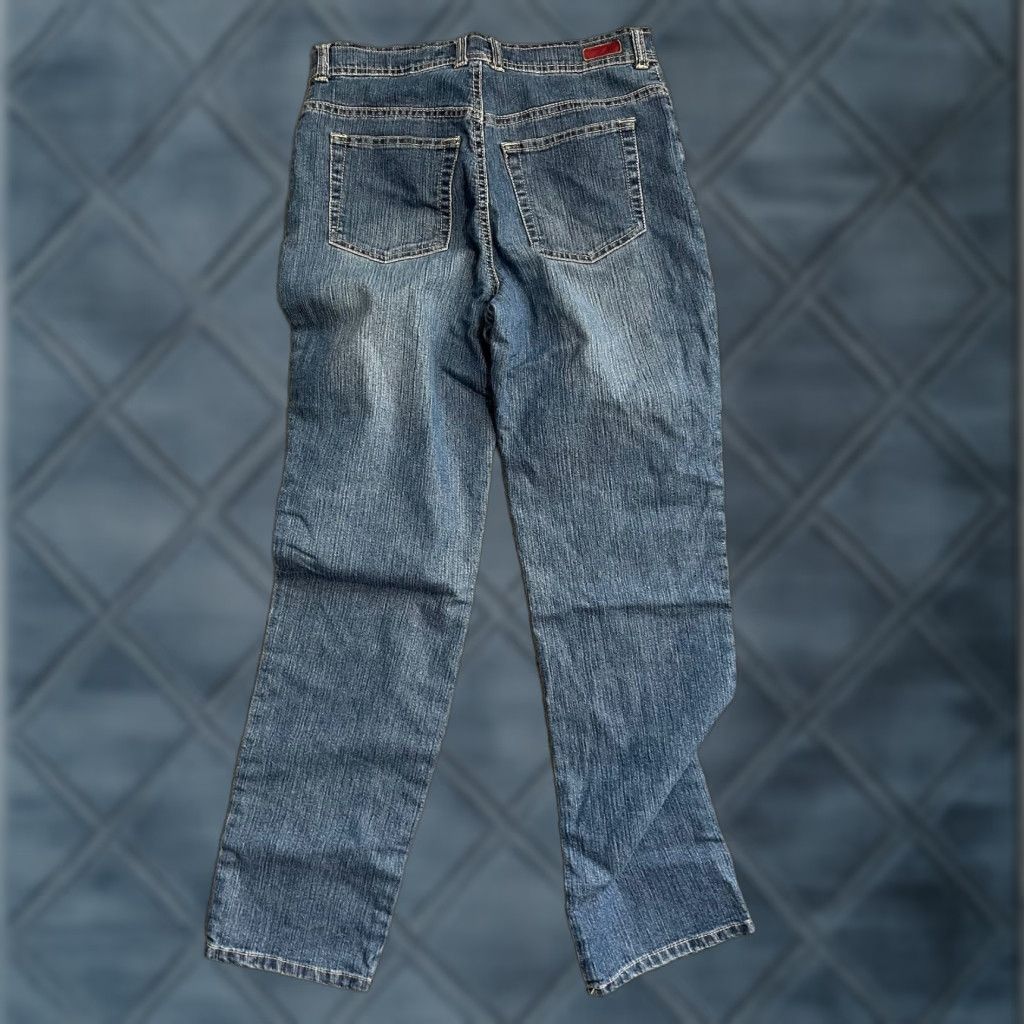 Gloria Vanderbilt Gloria Vanderbilt Jeans Womens Size 8 Blue Straight Amanda Regular Women Jeans 8 Blue Gloria Vanderbilt Amanda 90s Theme American Designer Mens Women Size 30" / US 8 / IT 44 - 1 Thumbnail
