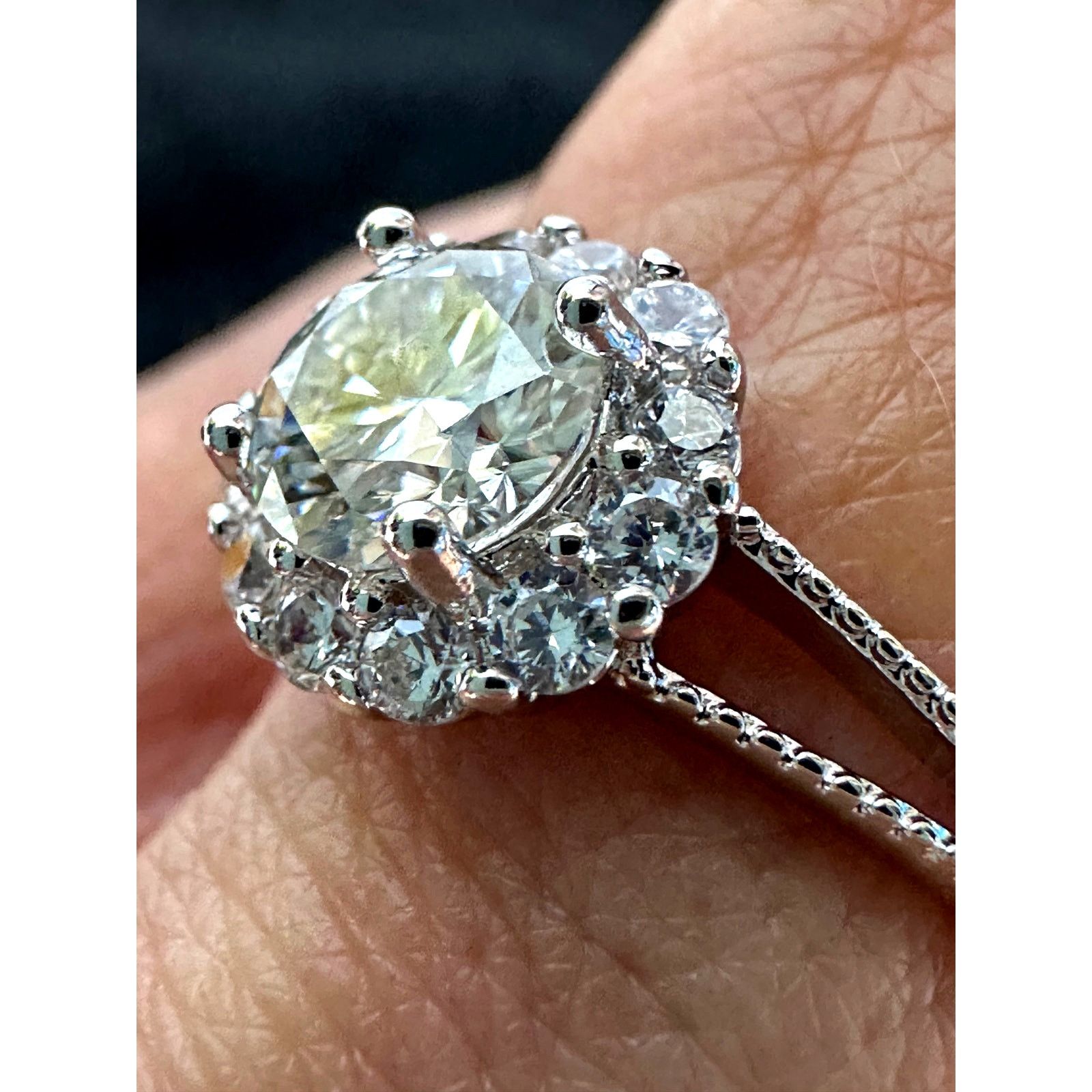 Other 1 ct Moissanite Round Cut Ring with Moissanite Accents 8 Size ONE SIZE - 16 Thumbnail