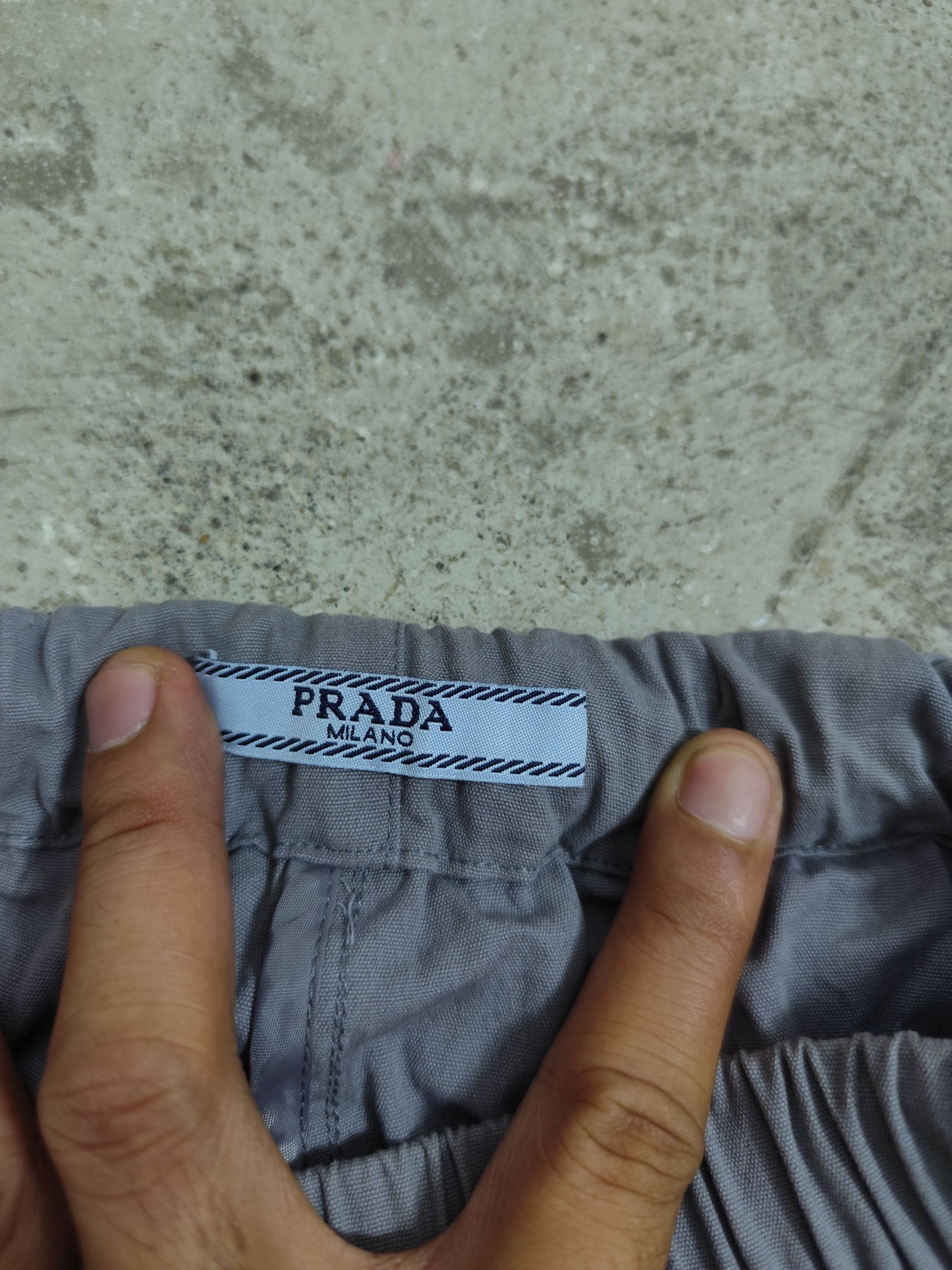 Prada Prada sexy shorts Size 25" / US 0 / IT 36 - 7 Thumbnail