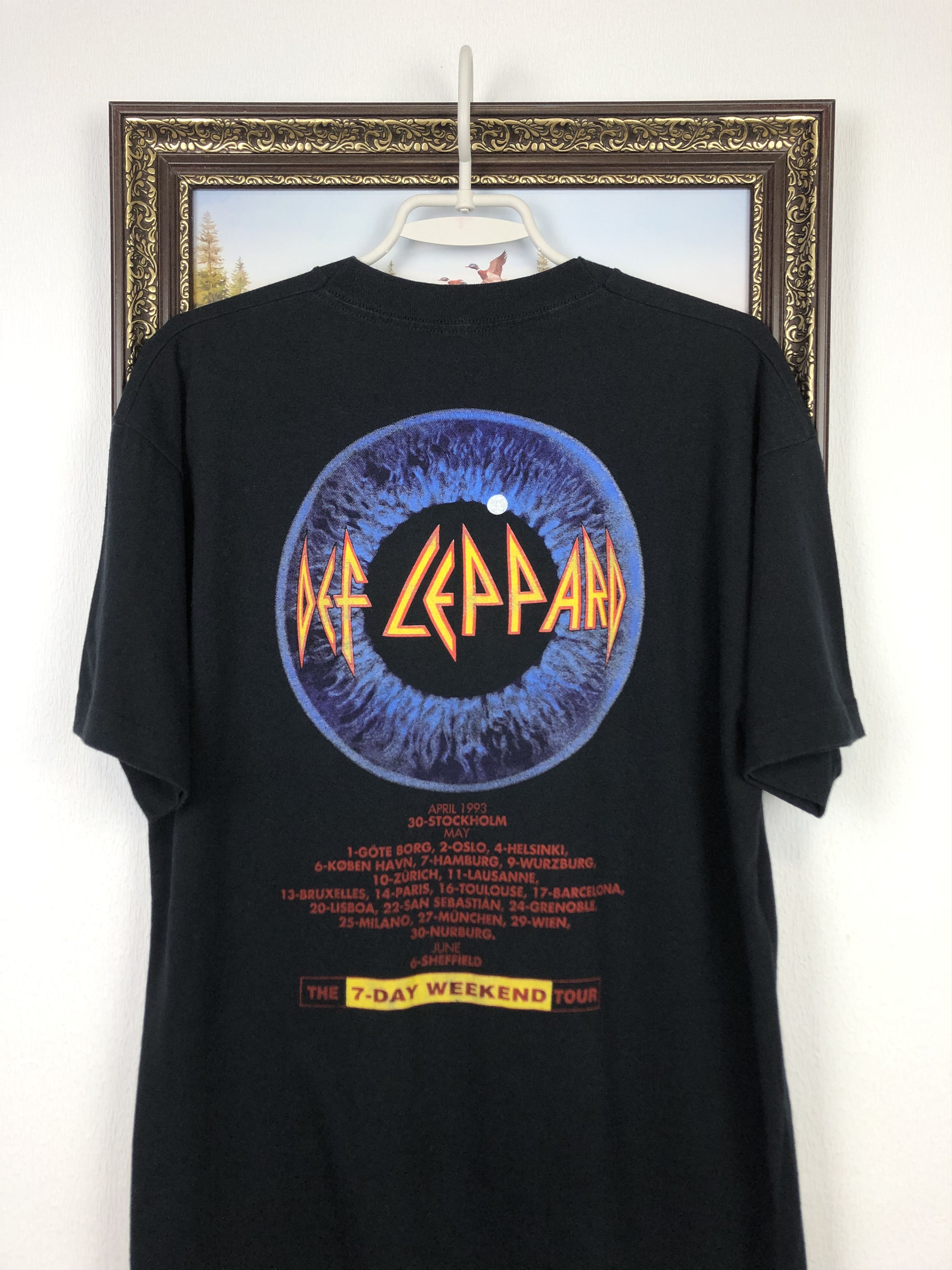 Band Tees Vintage Def Leppard The 7-Day Weekend Tour Tee Band Shirt Size US L / EU 52-54 / 3 - 8 Thumbnail