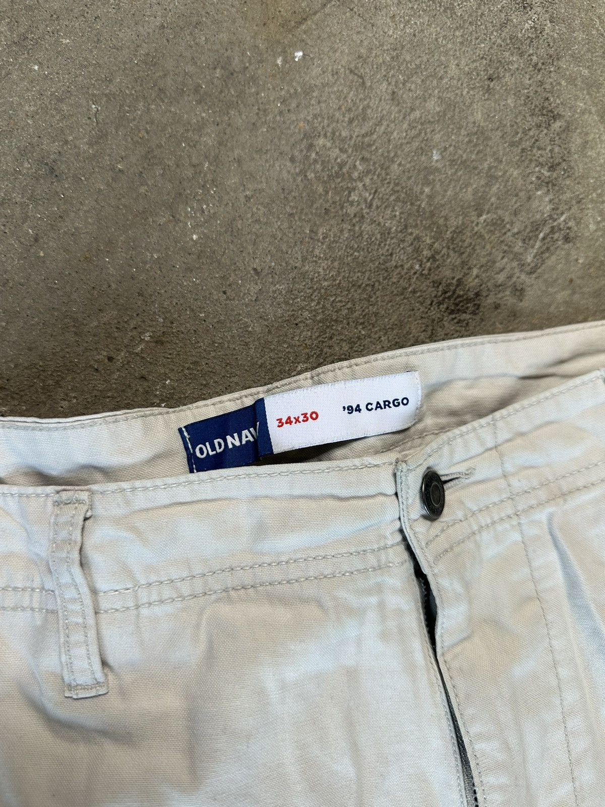 Old Navy × Vintage Gap cargo Size US 34 / EU 50 - 5 Thumbnail
