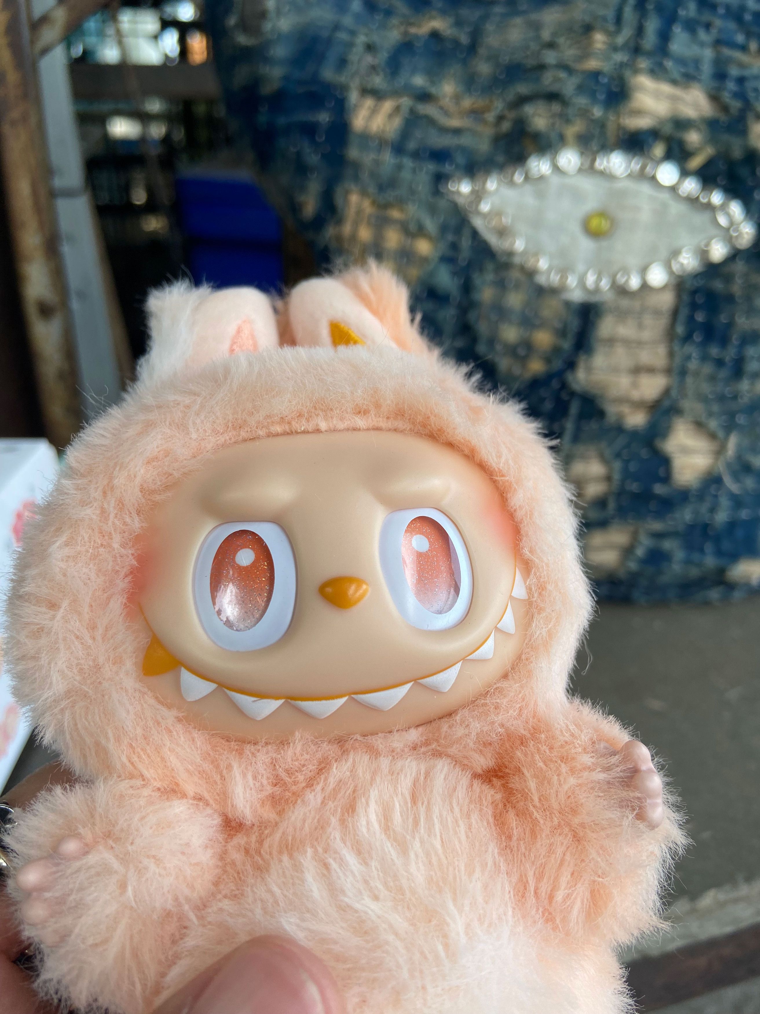 POP MART THE MONSTERS LABUBU V3 - Big into Energy Size ONE SIZE - 5 Thumbnail