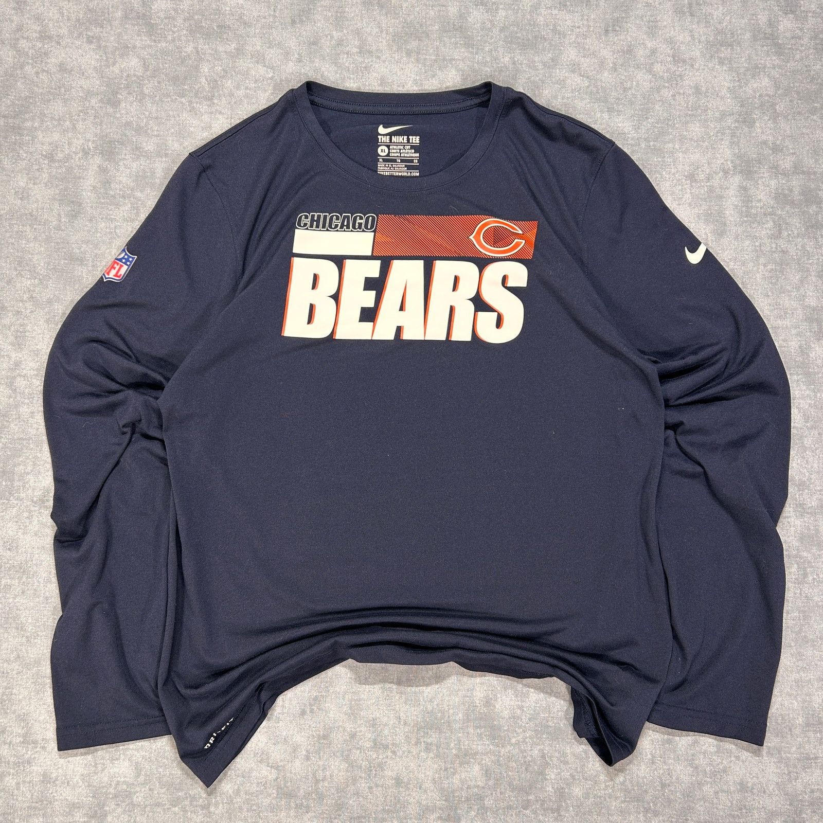 Nike Nike Chicago Bears NFL athletic cut long sleeve shirt mens S Size US S / EU 44-46 / 1 - 1 Thumbnail