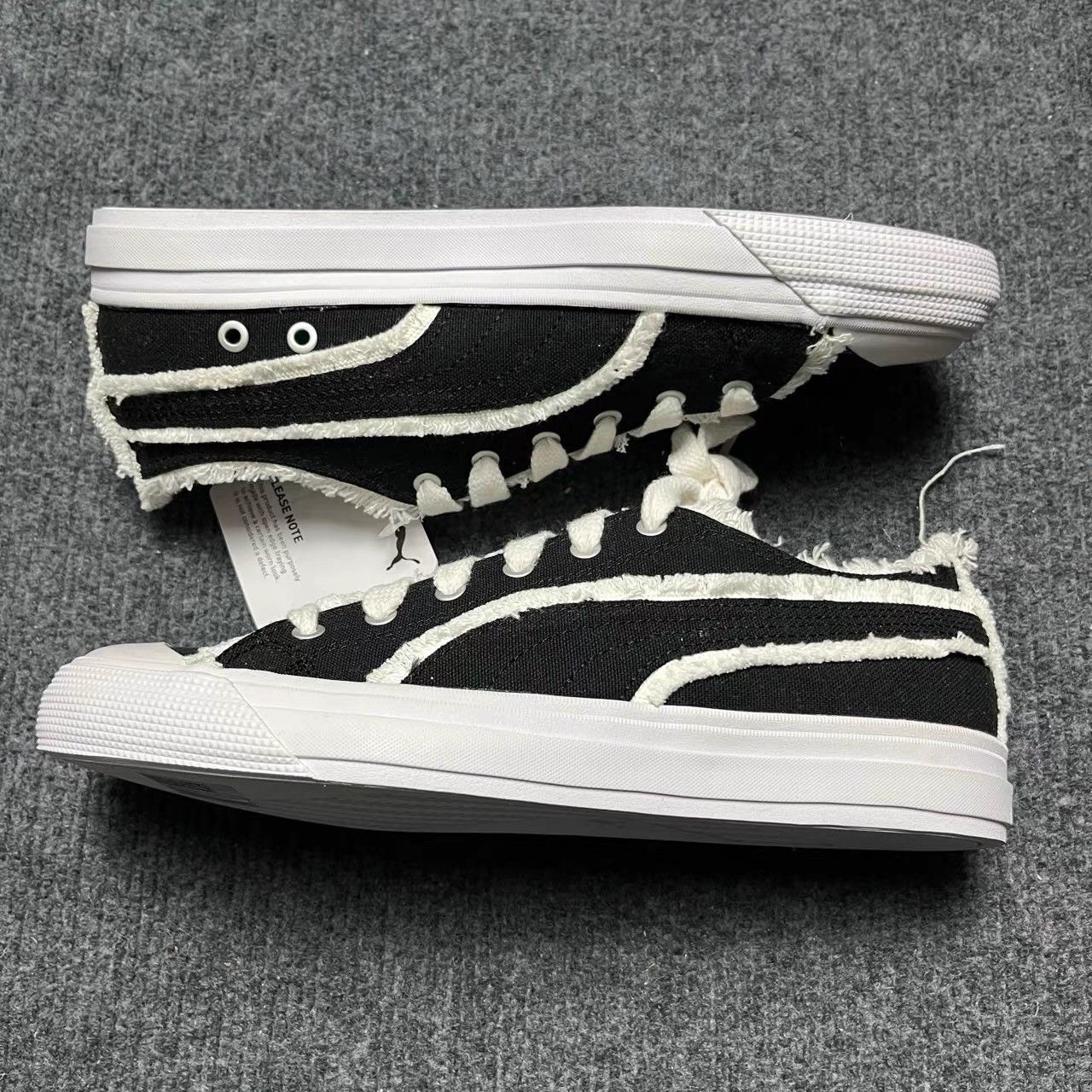 Puma Puma Low-top Retro Canvas Shoes K28 Size US 7.5 / EU 40-41 - 2 Thumbnail