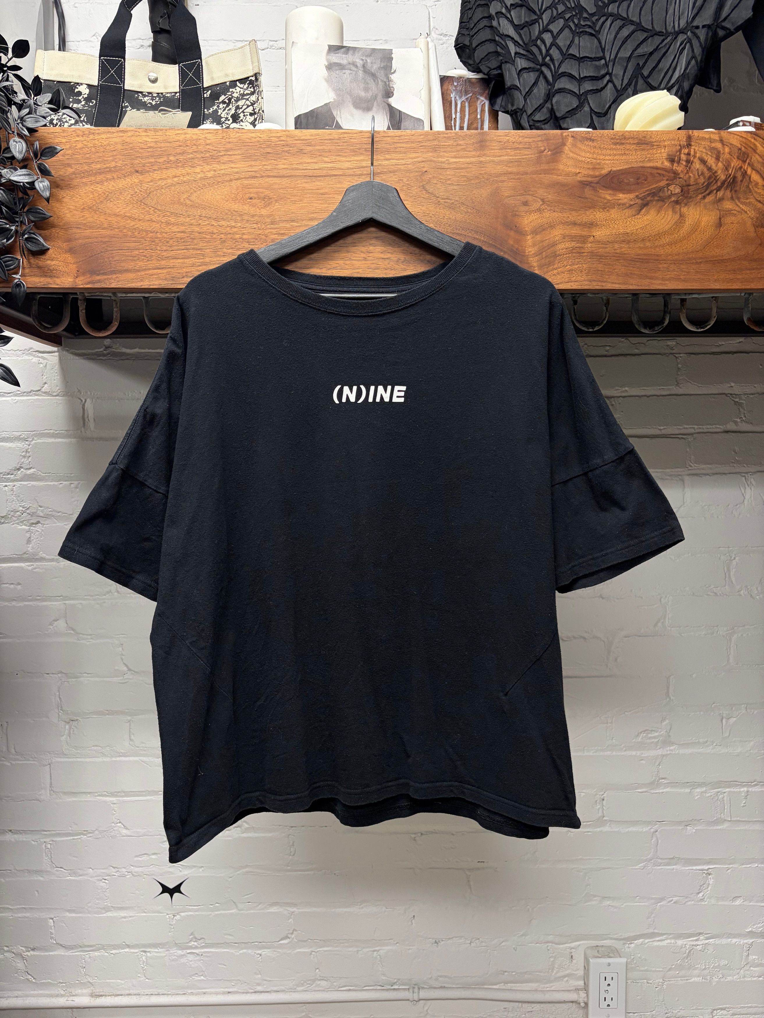 Number (N)ine Number (N)ine Script Logo Black T-Shirt Size US L / EU 52-54 / 3 - 1 Thumbnail