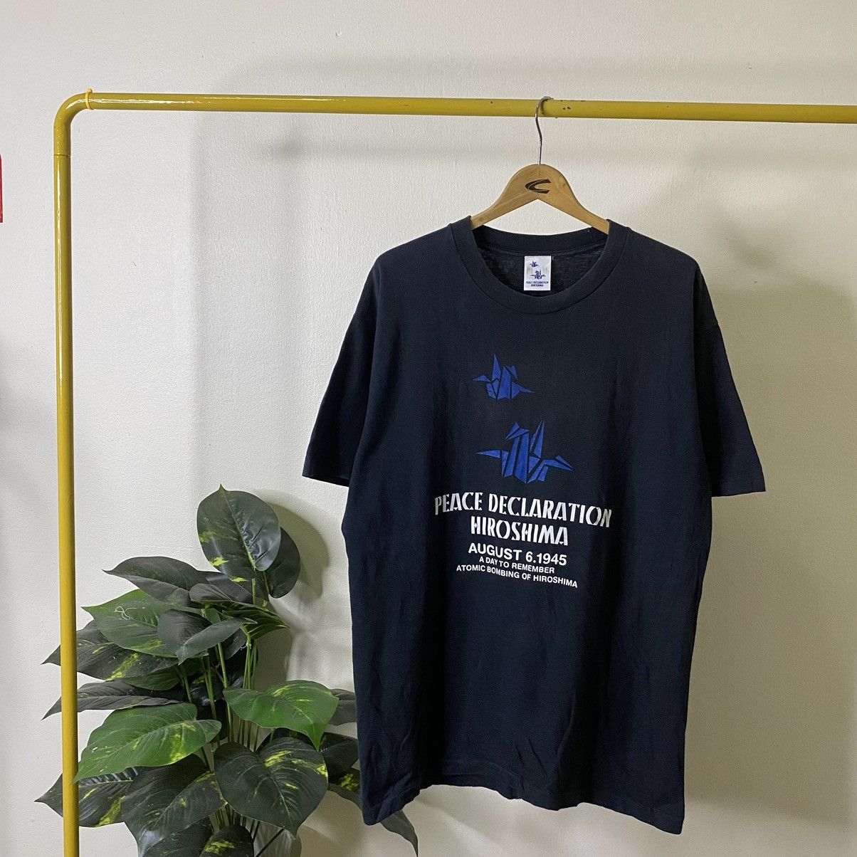 Japanese Brand Vintage 1990s Peace Declaration Hiroshima Memorial T Shirt Size US XL / EU 56 / 4 - 1 Thumbnail