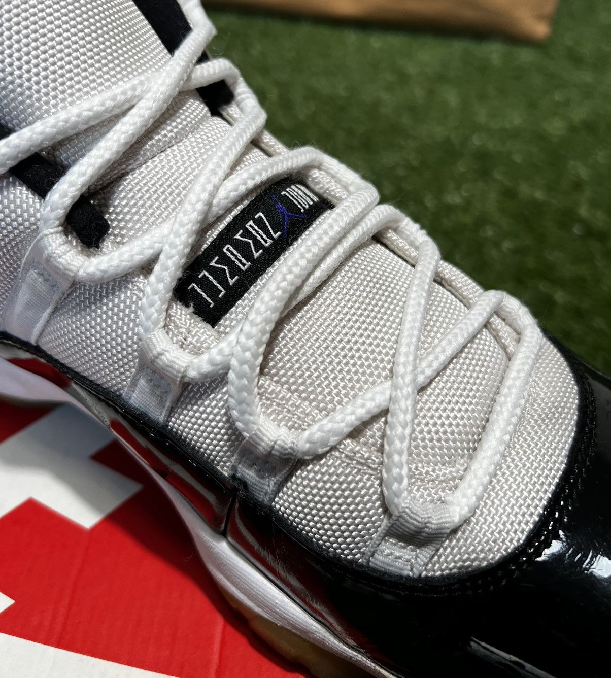 Jordan Brand × Nike JORDAN XI CONCORD LOW (B) Size US 12 / EU 45 - 6 Thumbnail
