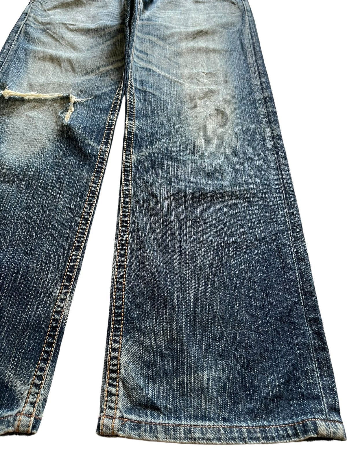 Edwin Exclusive Vintage Edwin Japan Faded Wash Rip Baggy Jeans Size US 33 - 7 Thumbnail