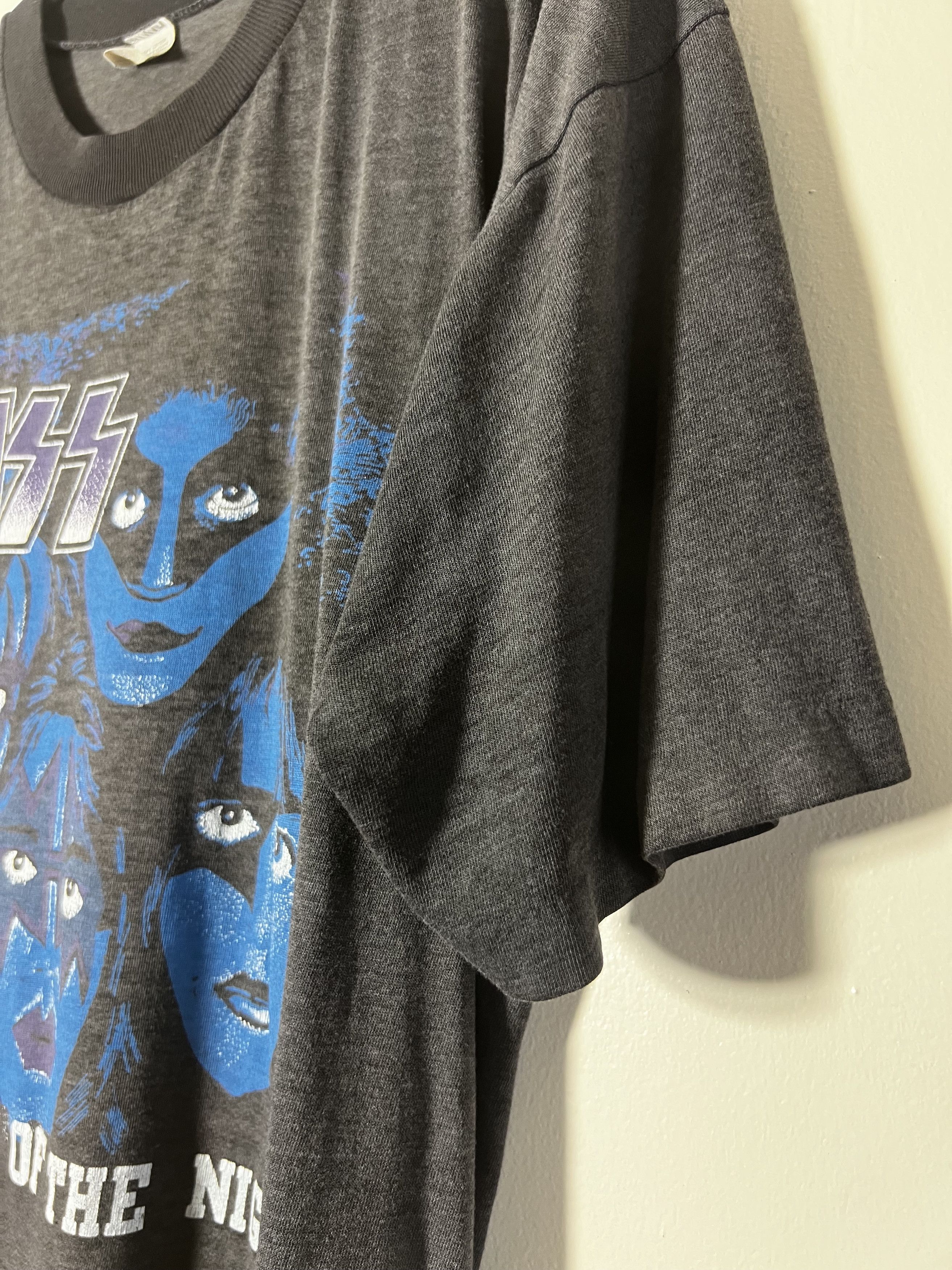 Band Tees Vintage 80's Kiss Creatures of the Night Band T-Shirt Size US L / EU 52-54 / 3 - 5 Thumbnail