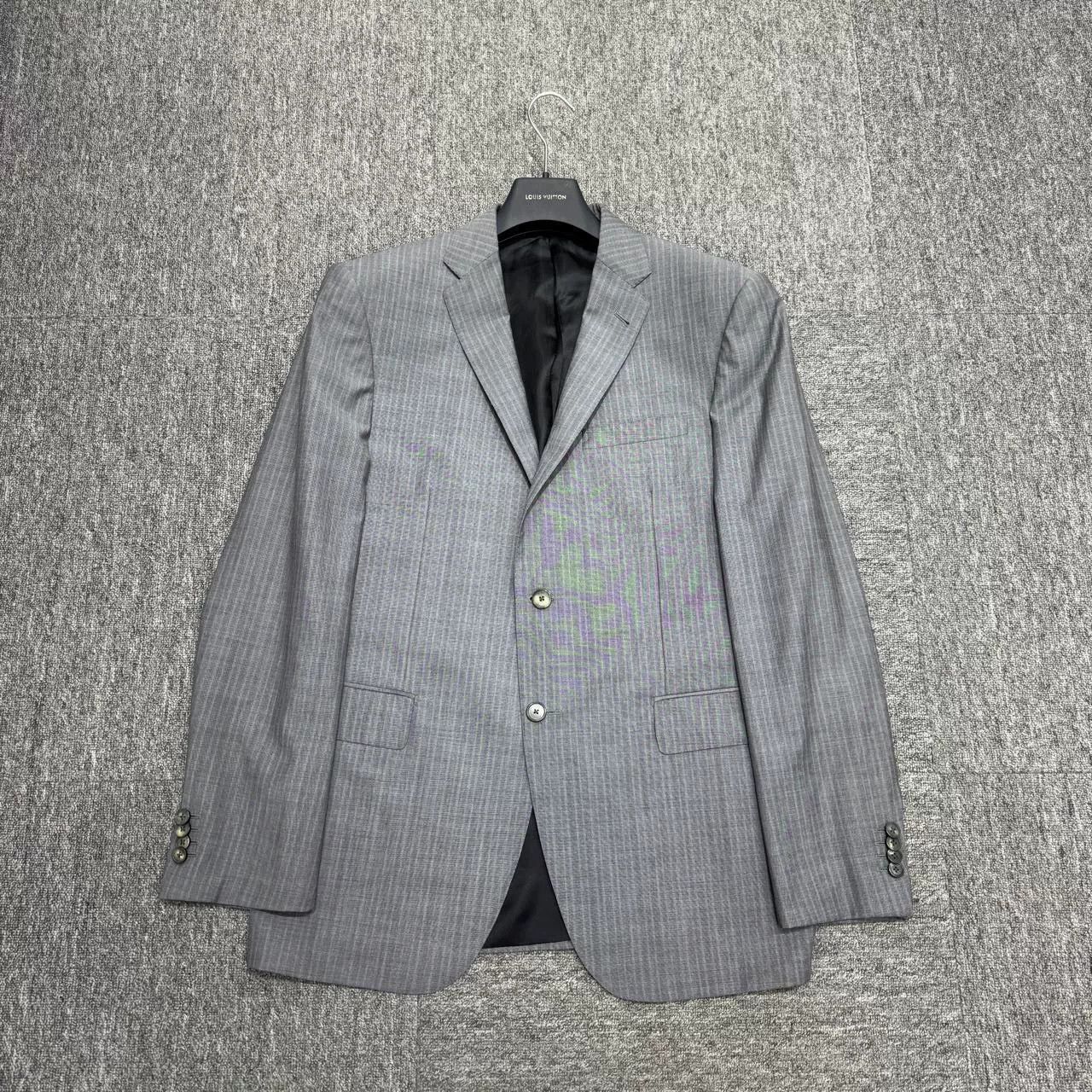 Louis Vuitton louis vuitton striped suit jacket size 52. Size US L / EU 52-54 / 3 - 1 Thumbnail