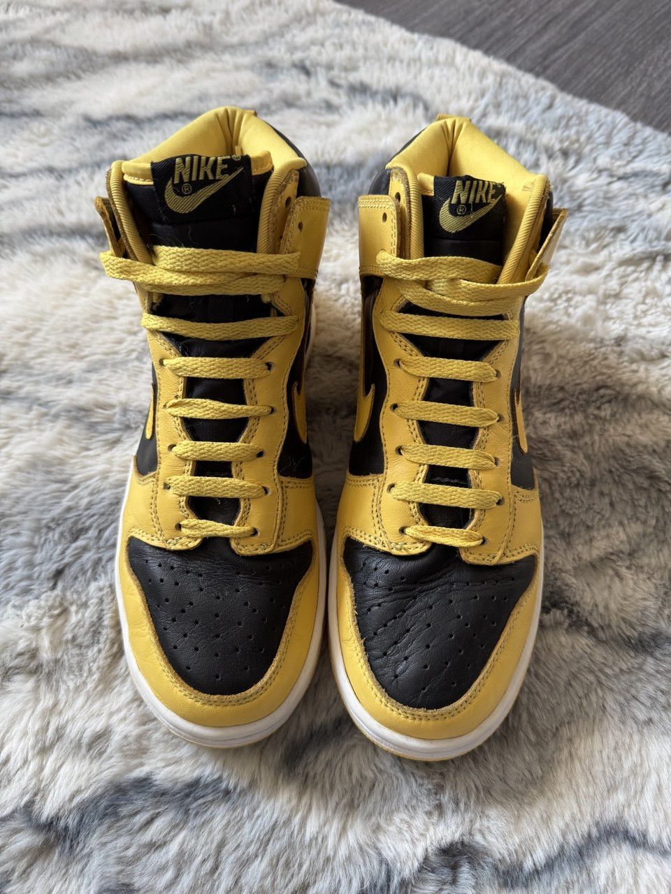 Nike VINTAGE NIKE DUNK HIGH GOLDENROD IOWA 2002 Size US 7 / EU 40 - 7 Thumbnail