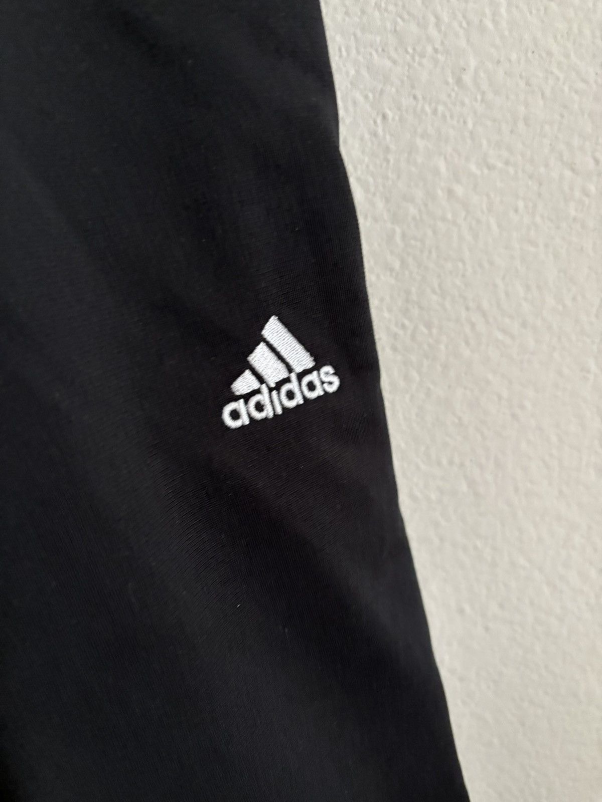 Adidas Vintage 2011 Adidas 3 Stripe Trackpants Size US 32 / EU 48 - 7 Thumbnail