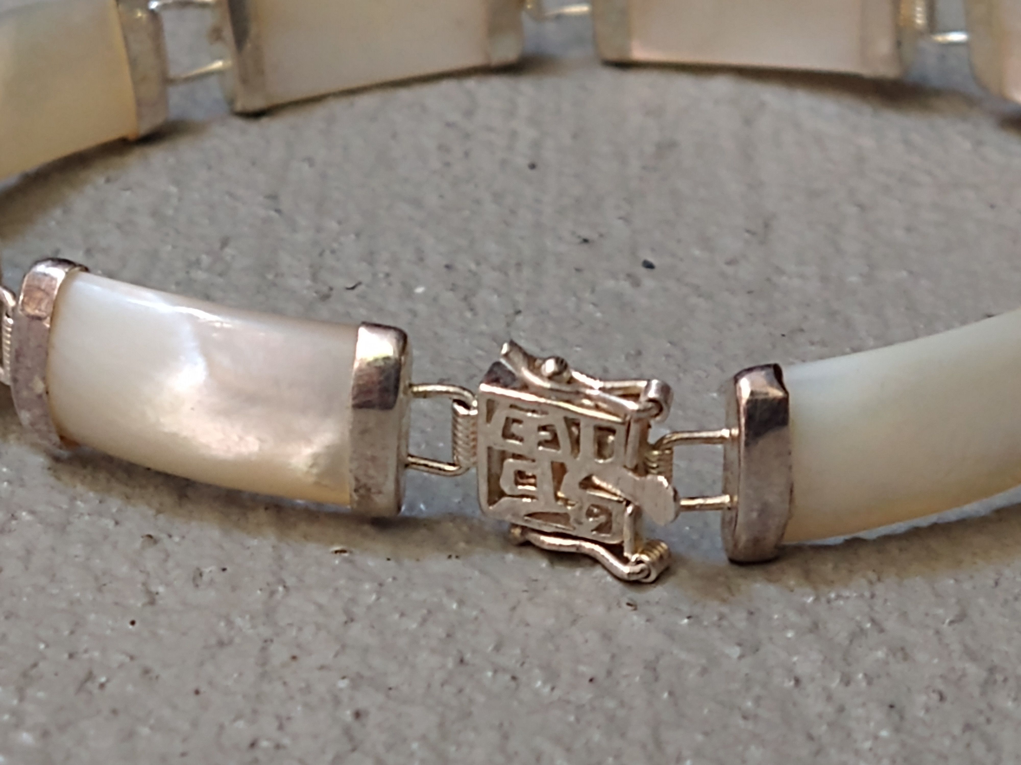 Jewelry Vintage Sterling Silver Tennis Bracelet Mother of Pearl MOP Size ONE SIZE - 8 Thumbnail