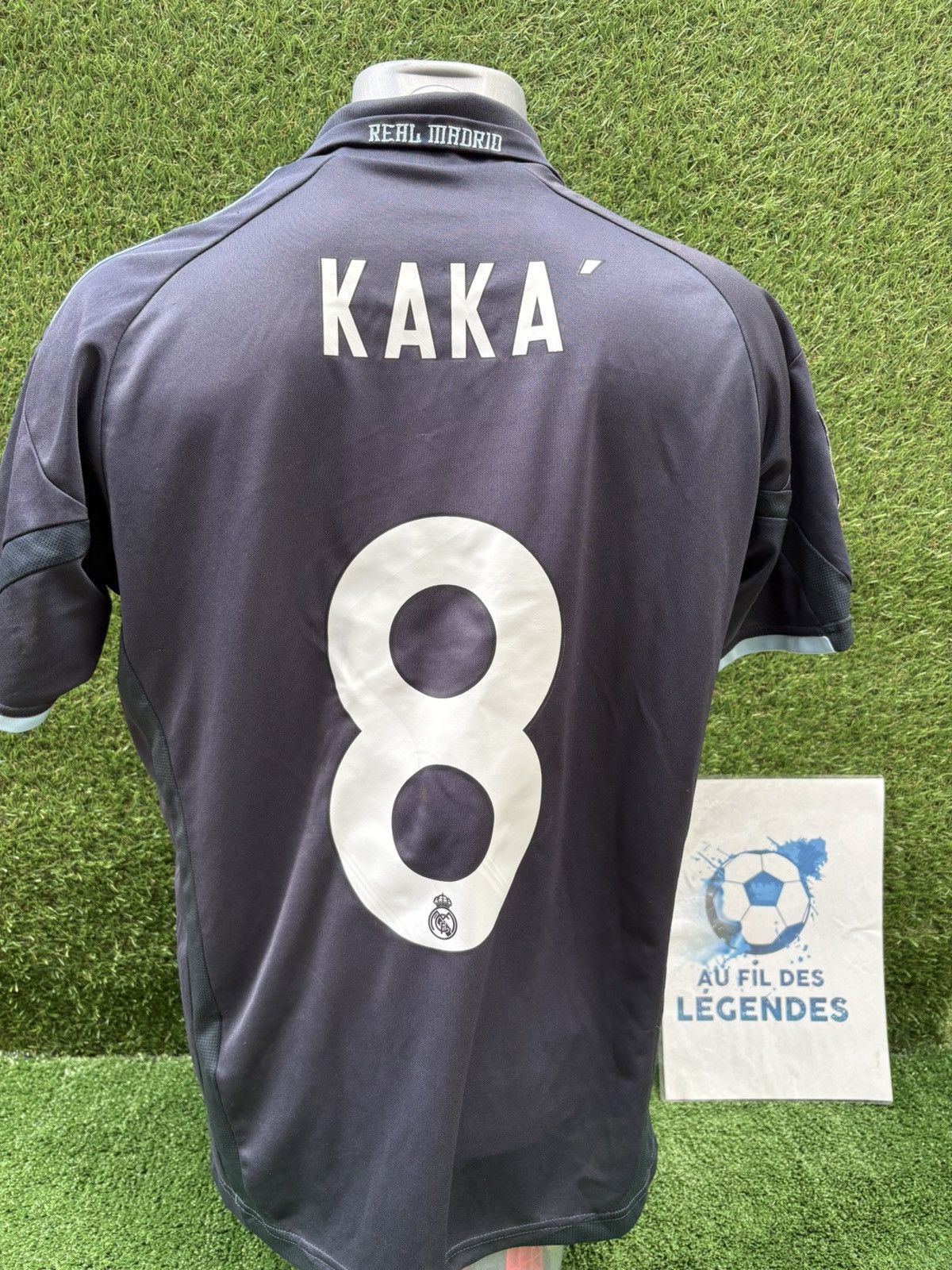 Adidas Jersey kaka real madrid Size US S / EU 44-46 / 1 - 1 Thumbnail