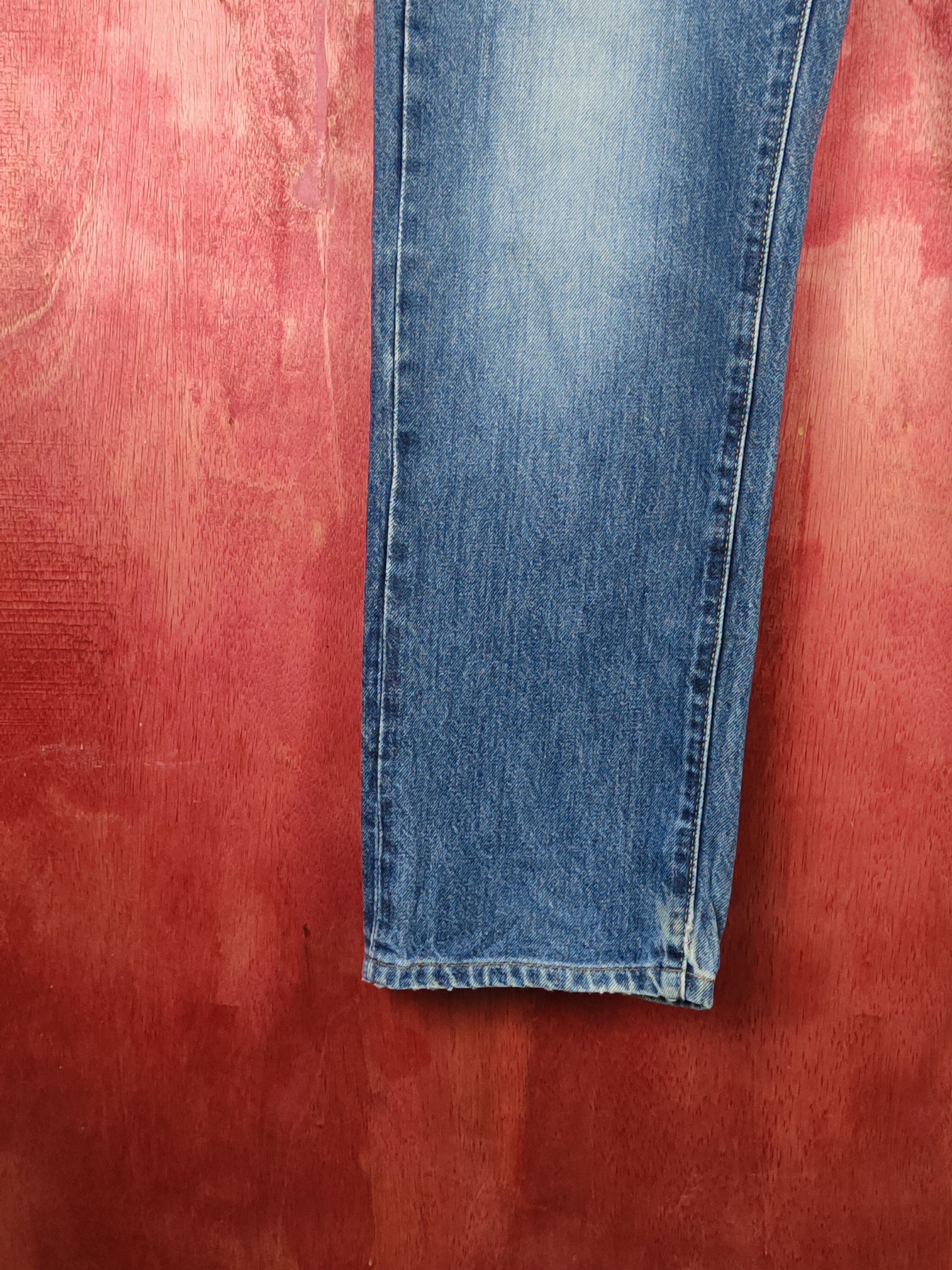 Japanese Brand Uniqlo Blue Faded Distressed Ripped Jeans #S1633 Size US 32 / EU 48 - 4 Thumbnail