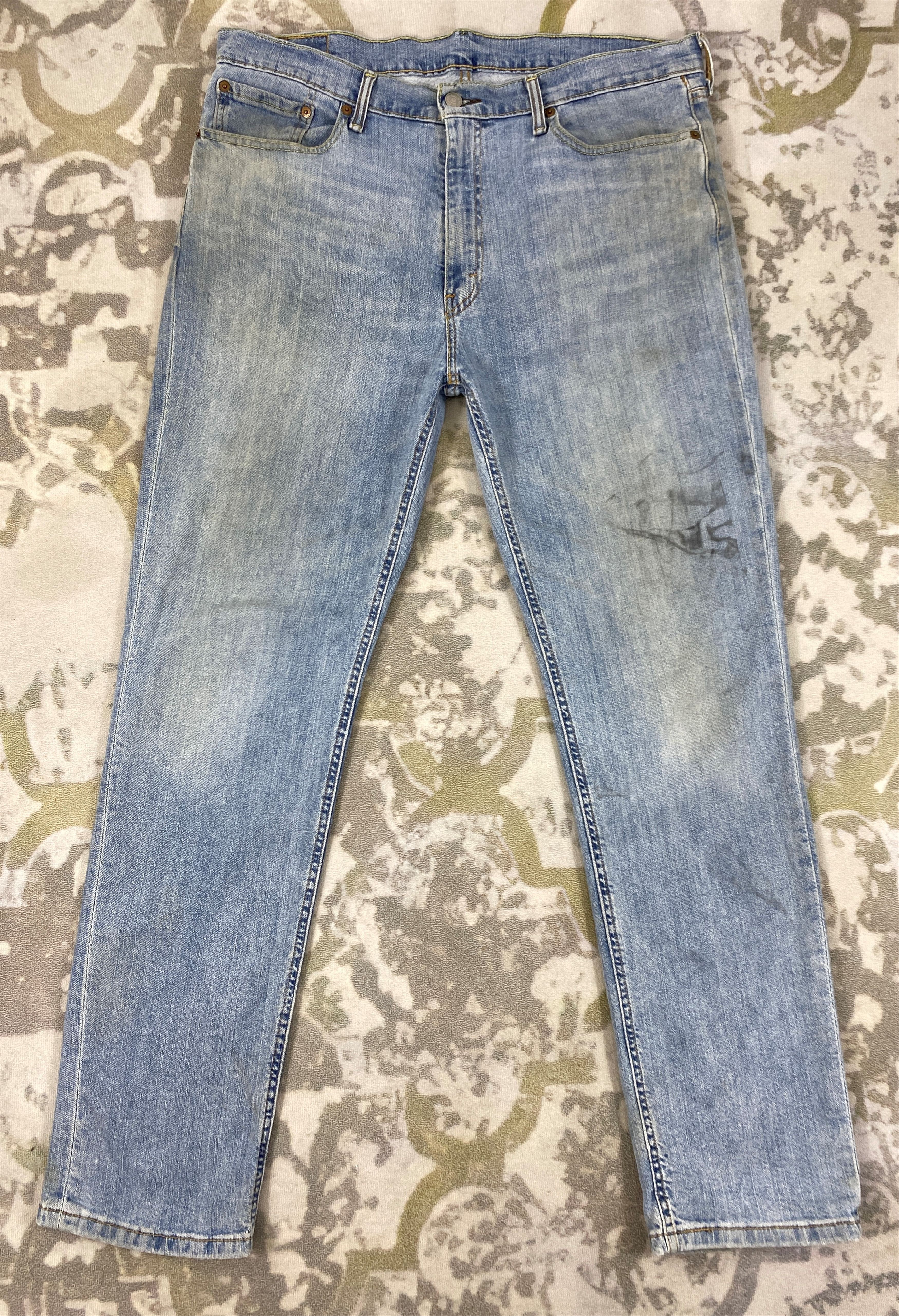 Levi's Light Blue Wash Vintage Levi's 541 37x31 Denim -JN2130 Size US 37 - 1 Thumbnail