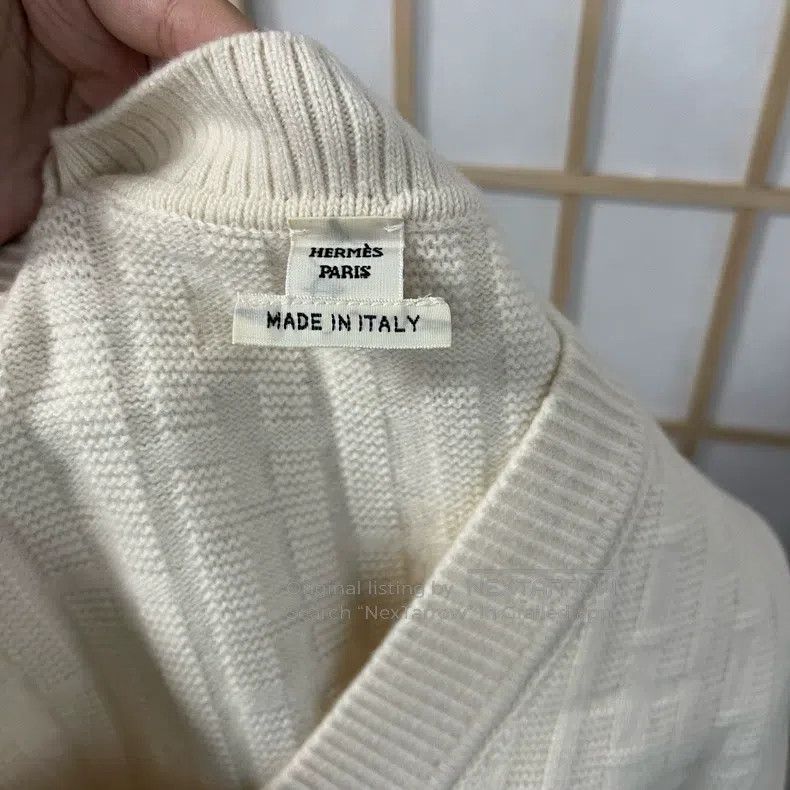 Hermes Hermes Ivory V-neck short-sleeve knit vest, 100% wool Size XS / US 0-2 / IT 36-38 - 4 Thumbnail