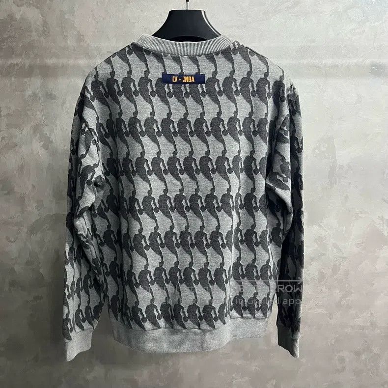 Louis Vuitton Louis Vuitton Grey Logo Full Print sweatshirt Size US M / EU 48-50 / 2 - 5 Thumbnail
