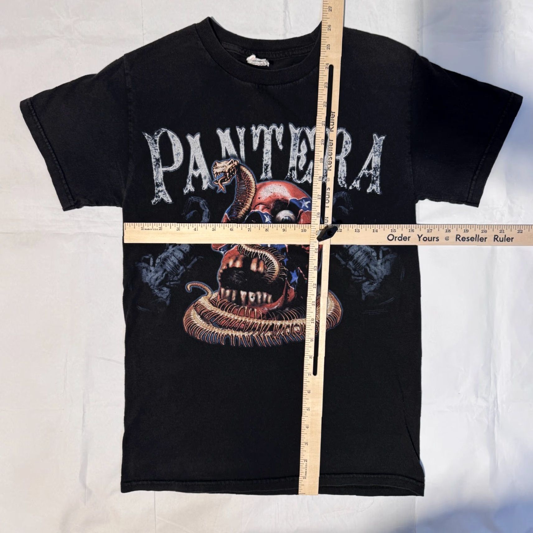Vintage VINTAGE Pantera Shirt Men S Black Short Sleeve Crew Neck 90s Graphic Print Skull Snake Scorpion Cotton T-Shirt Alstyle Size US 29 - 3 Thumbnail