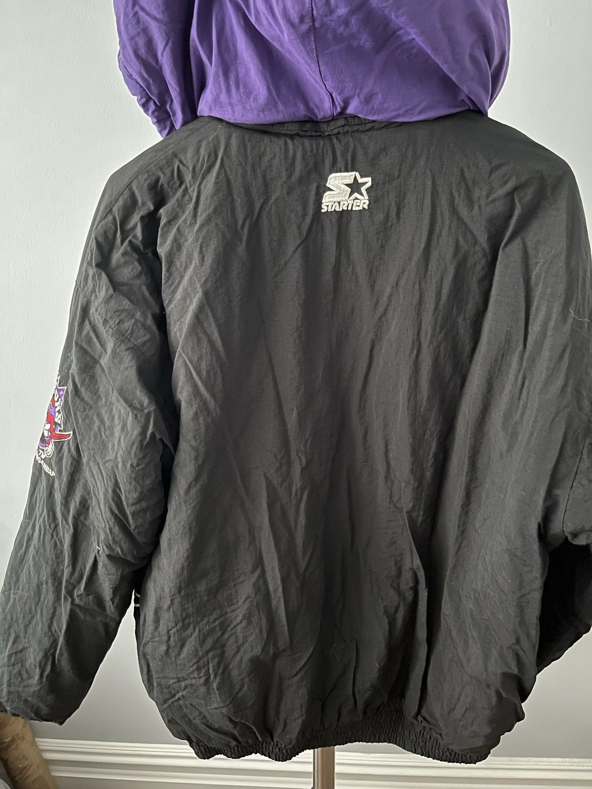 Starter VINTAGE Starter Toronto Raptors Big Shot Jacket Size L Size US L / EU 52-54 / 3 - 4 Thumbnail