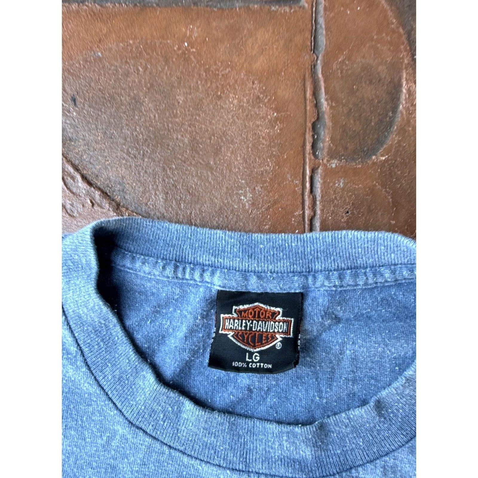 Harley Davidson VINTAGE Harley-Davidson Eagle Florida Gator T-Shirt Large Blue Cotton Knit Crew Neck Short Sleeve Shirt Mens 90s Biker Logo USA Size US L / EU 52-54 / 3 - 2 Thumbnail