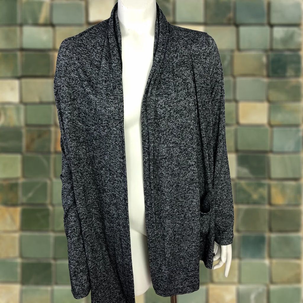Athleta Athleta Pose Wrap Cardigan Large Marled V-Neck Sweater Gray 721645 Size L / US 10 / IT 46 - 1 Thumbnail