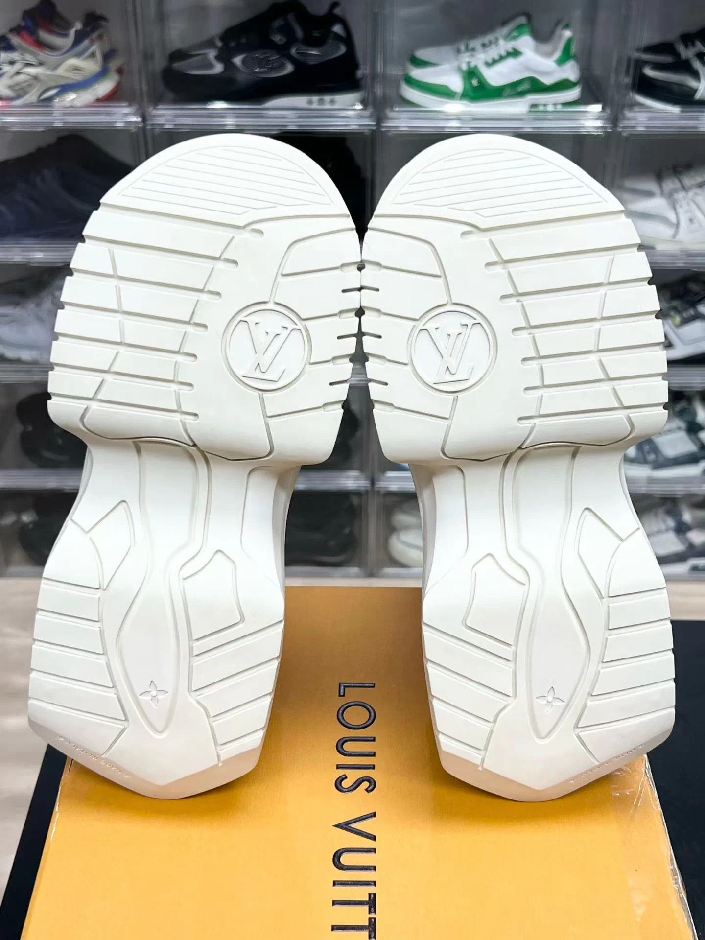 Louis Vuitton LV Archlight Platform Cream 37.5 like new Size US 6.5 / IT 36.5 - 8 Thumbnail