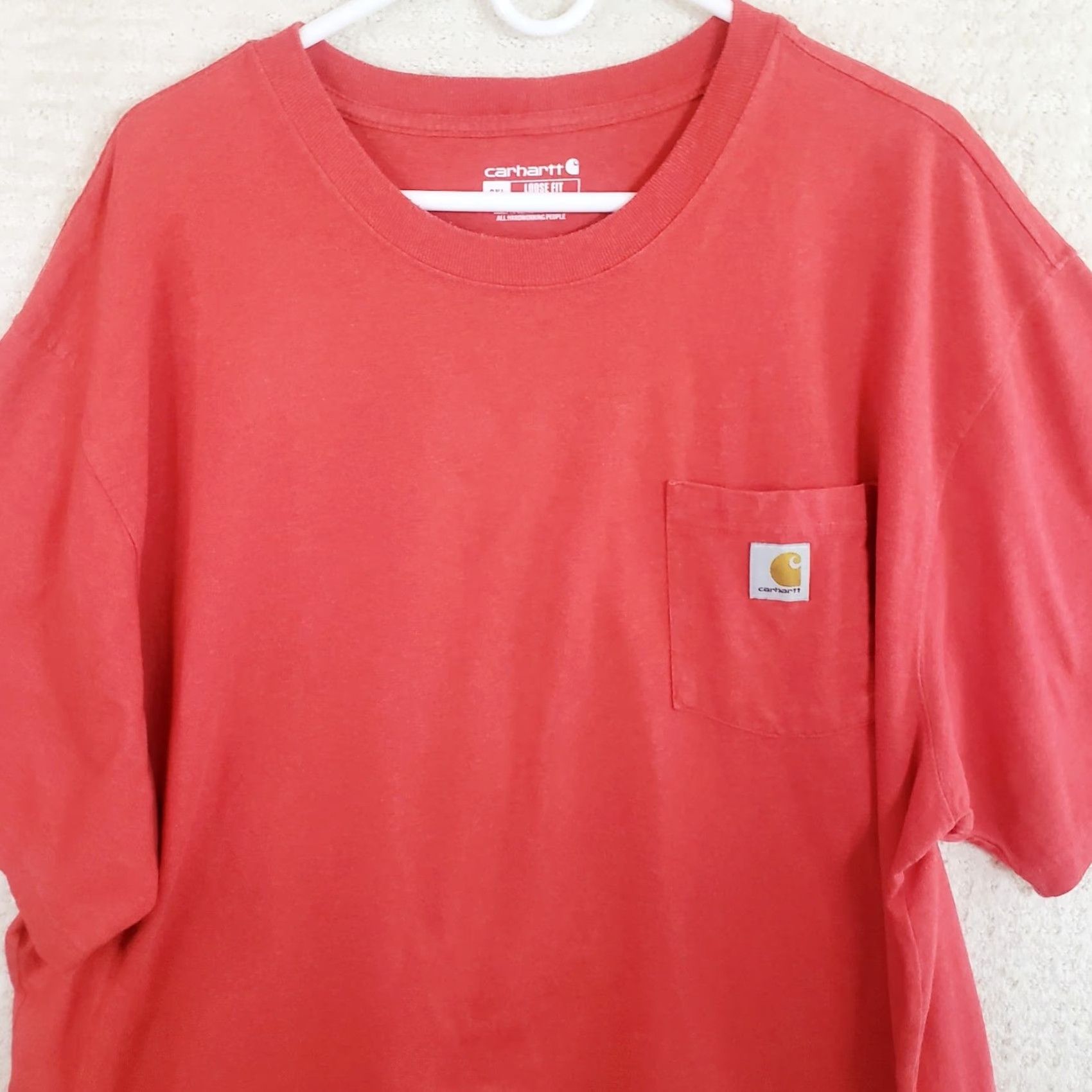 Carhartt Carhartt Pocket Tee Men 2XL Red Short Sleeve Crew Neck Cotton Jersey Logo Pocket Relaxed Fit All Seasons Size US 39 - 2 Thumbnail