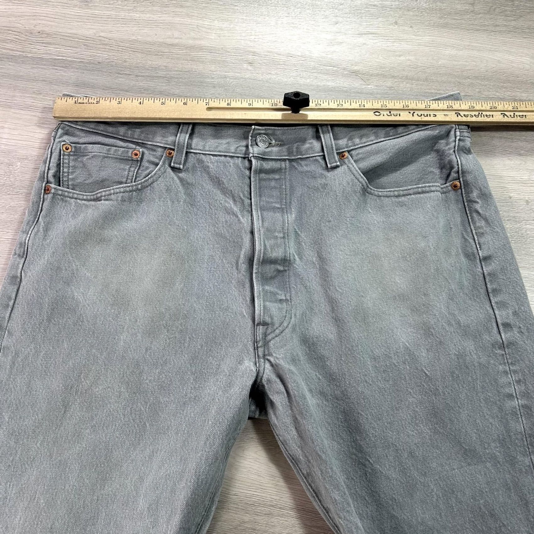 Levi's VINTAGE Levi's 501 Jeans Mens 38x30 Gray Straight Button Fly Red Tab Denim Size US 38 / EU 54 - 7 Thumbnail