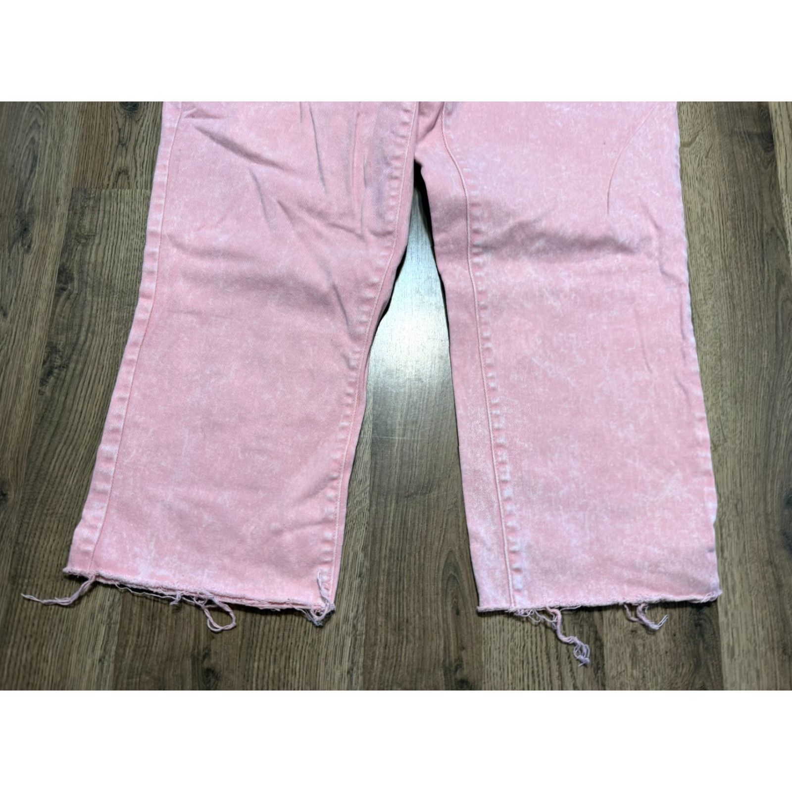 Vintage Time & Tru Jeans Women's 18 Pink Light Wash Raw Hem Straight Button Fly Jeans Size 40" / US 18 - 3 Thumbnail