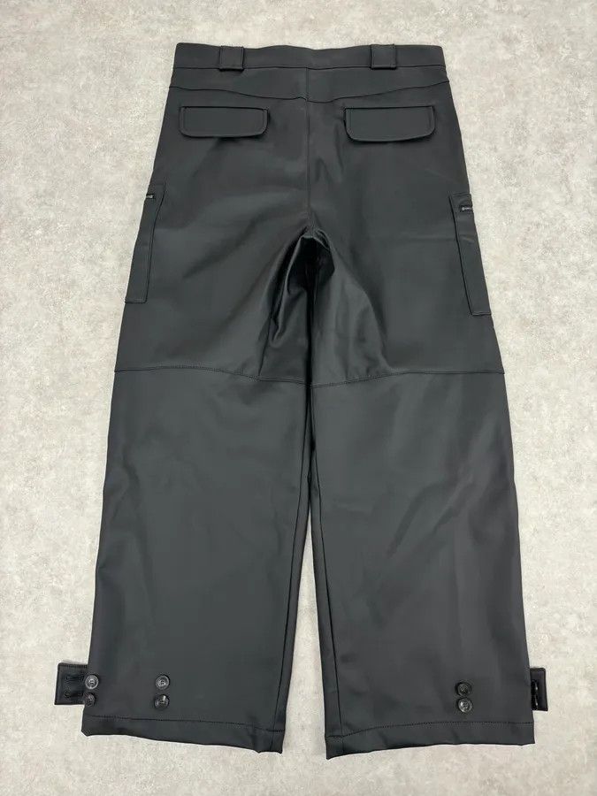 Emporio Armani AW2022 Emporio Armani Black Eco Leather Cargo Pants Size US 34 / EU 50 - 7 Thumbnail