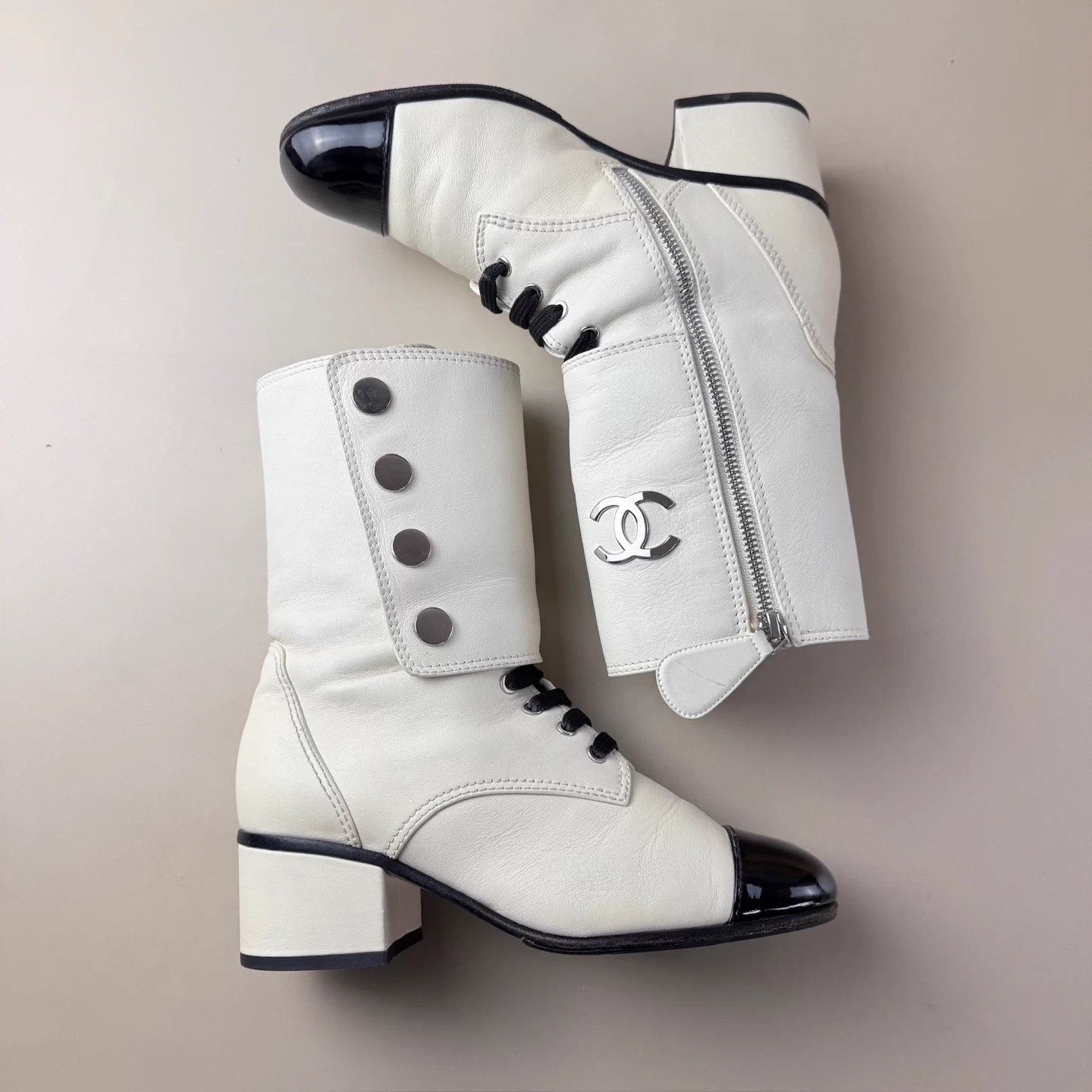 Chanel CHANEL black white panda gold CC short boots 36.5 Size US 5.5 / IT 35.5 - 4 Thumbnail