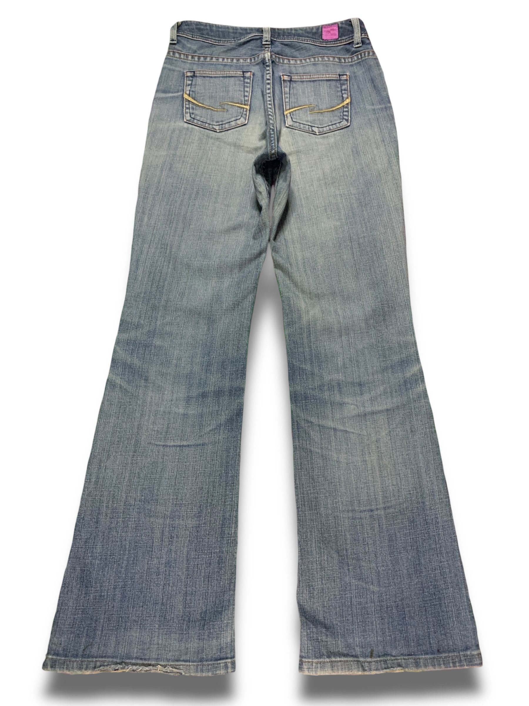 Japanese Brand Vintage Japanese Brand Faded Wash Ripped Style Flare Jeans Size 26" / US 2 / IT 38 - 2 Thumbnail