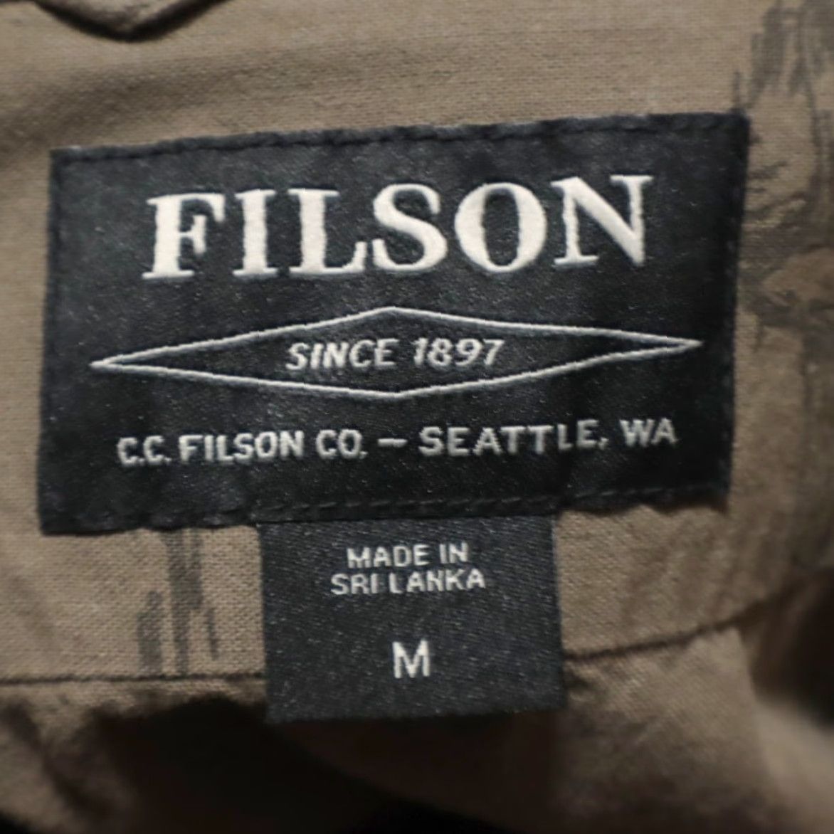 Filson Filson Smokey Bear Camp Cotton All Over Print Button Up Shirt Olive Men's M Size US M / EU 48-50 / 2 - 6 Thumbnail