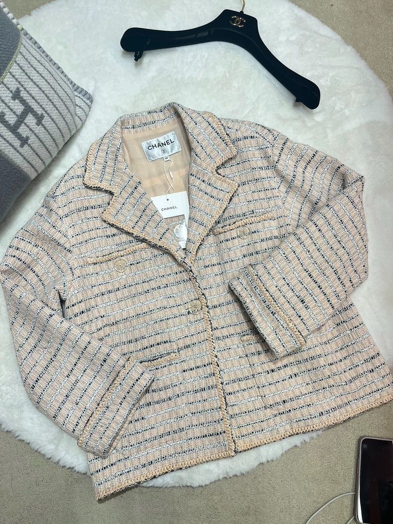 Chanel Chanel Beach series popular milk coffee-colored tweed silh Size XXS / US 00 / IT 34 - 1 Thumbnail